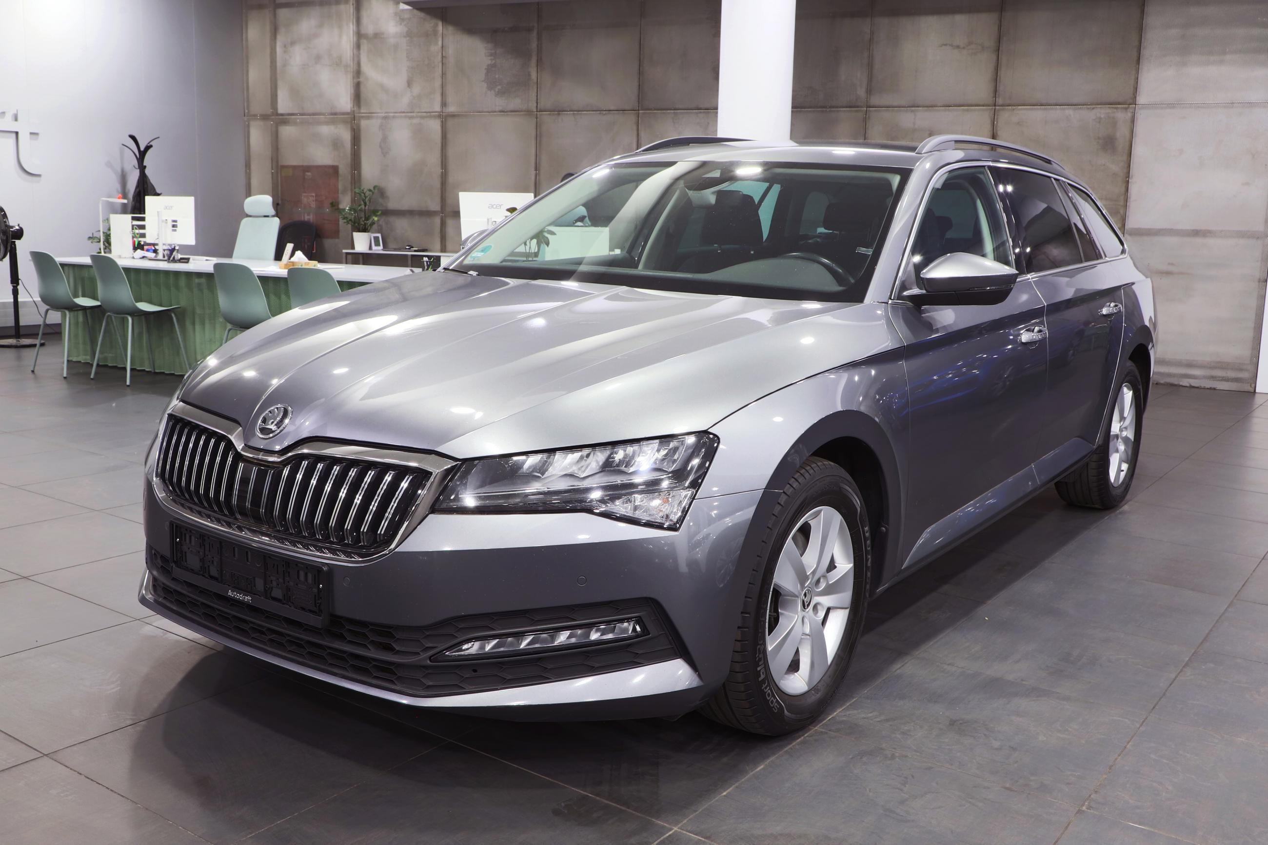 Škoda Superb, TDI 110kW DSG / Webasto - fotka 2