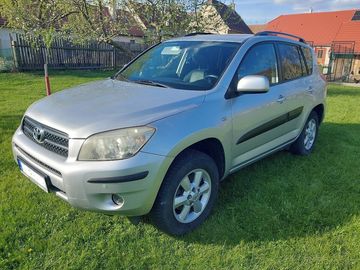 2.0 VVT-i Limited, benzin+LPG