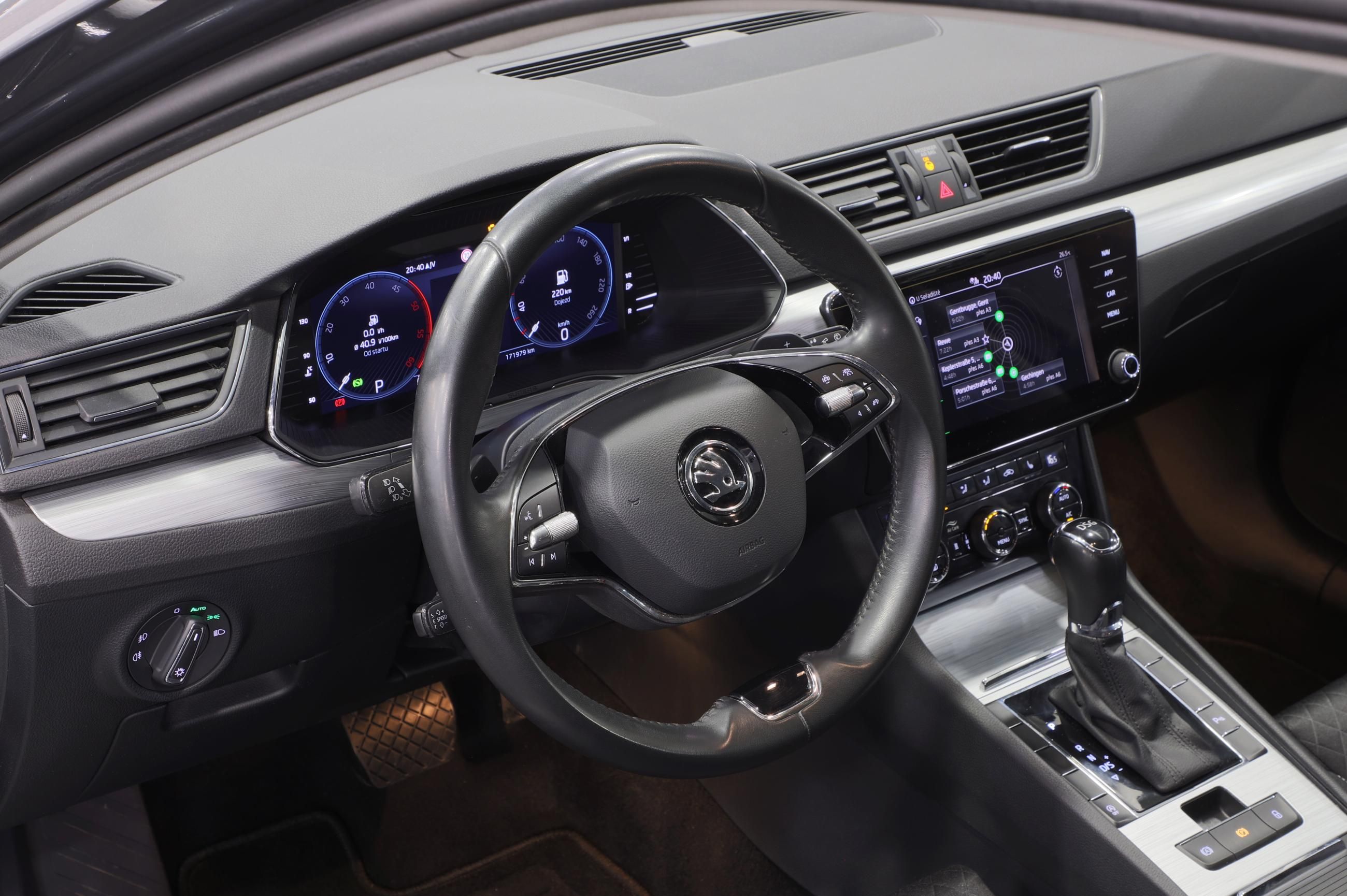 Škoda Superb, TDI 110kW DSG / Webasto - fotka 6