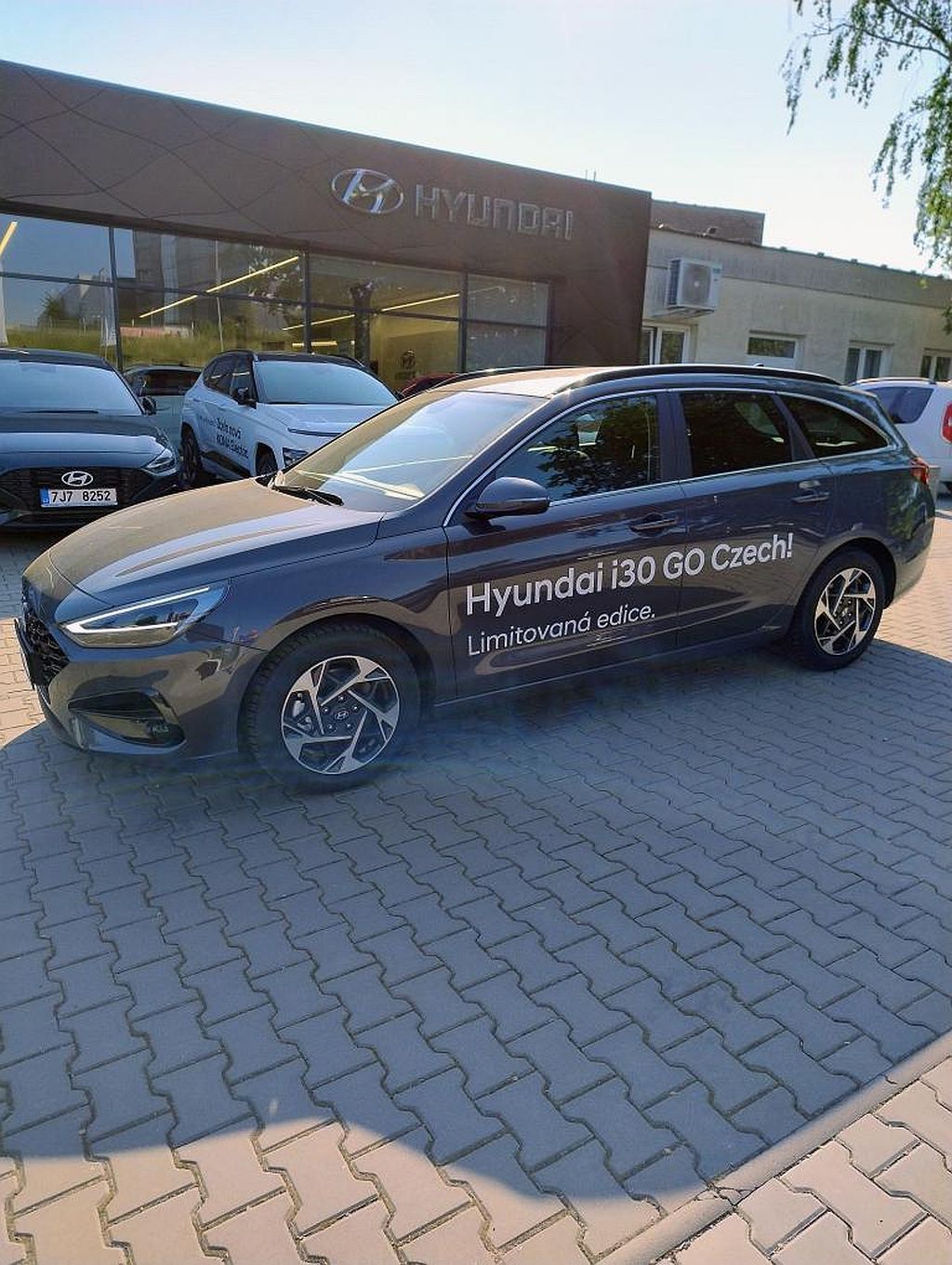 Hyundai i30, 1,6 T-GDI DCT STYLE - fotka 4