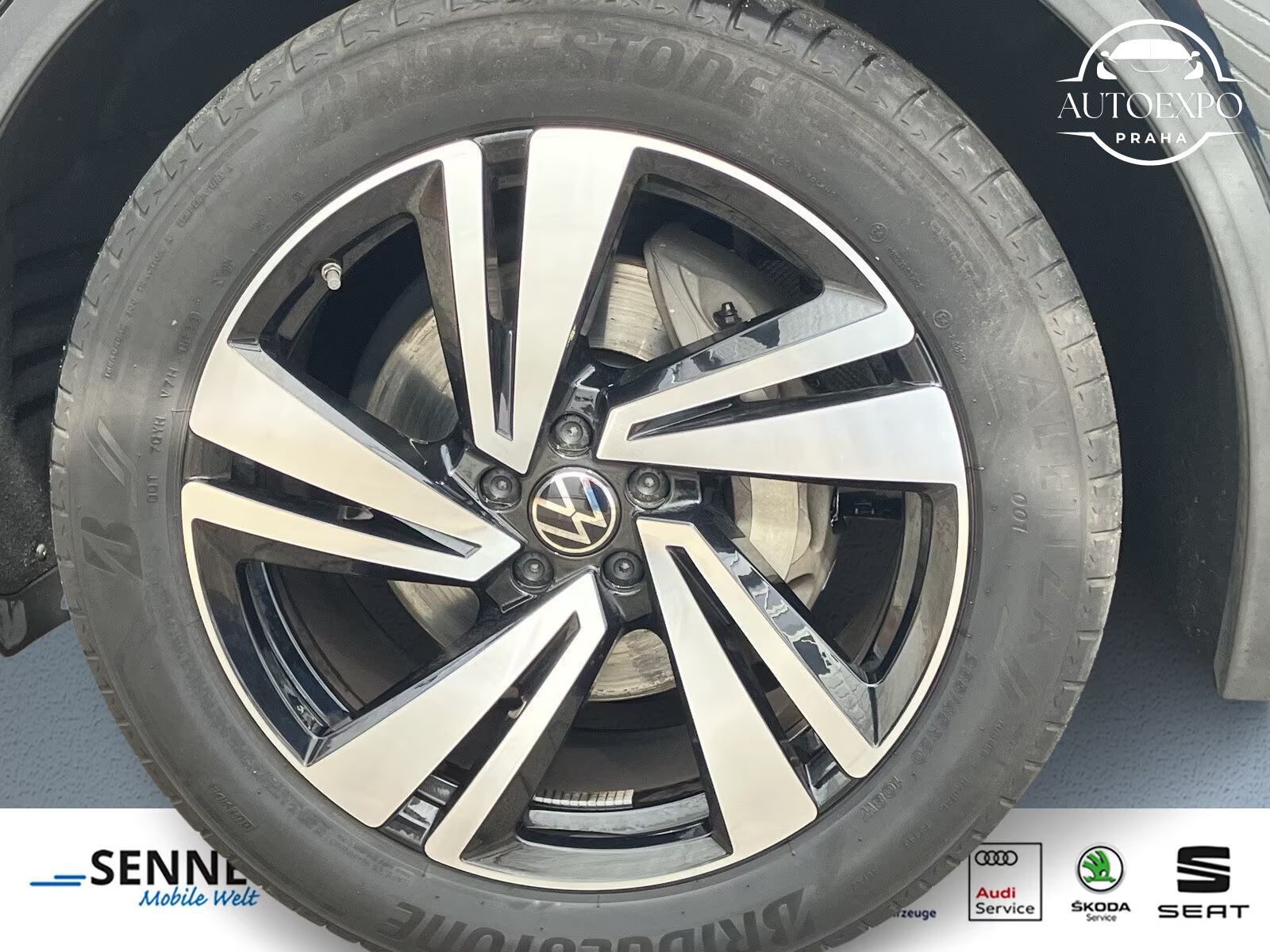 Volkswagen Touareg, 3.0 V6 TDI Elegance 4Motion - fotka 6