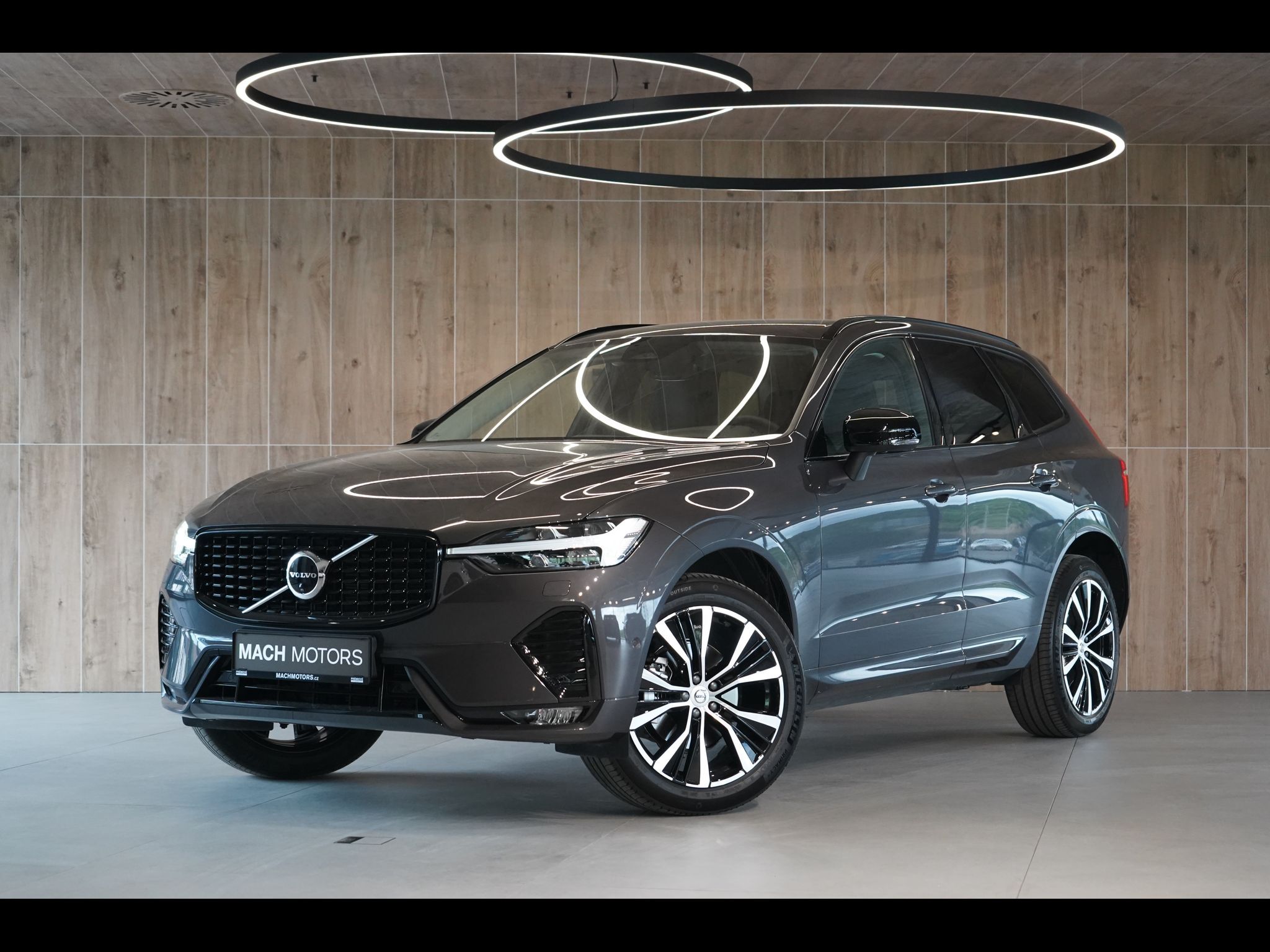 Volvo XC60, B5 AWD Plus Dark, Ventilace