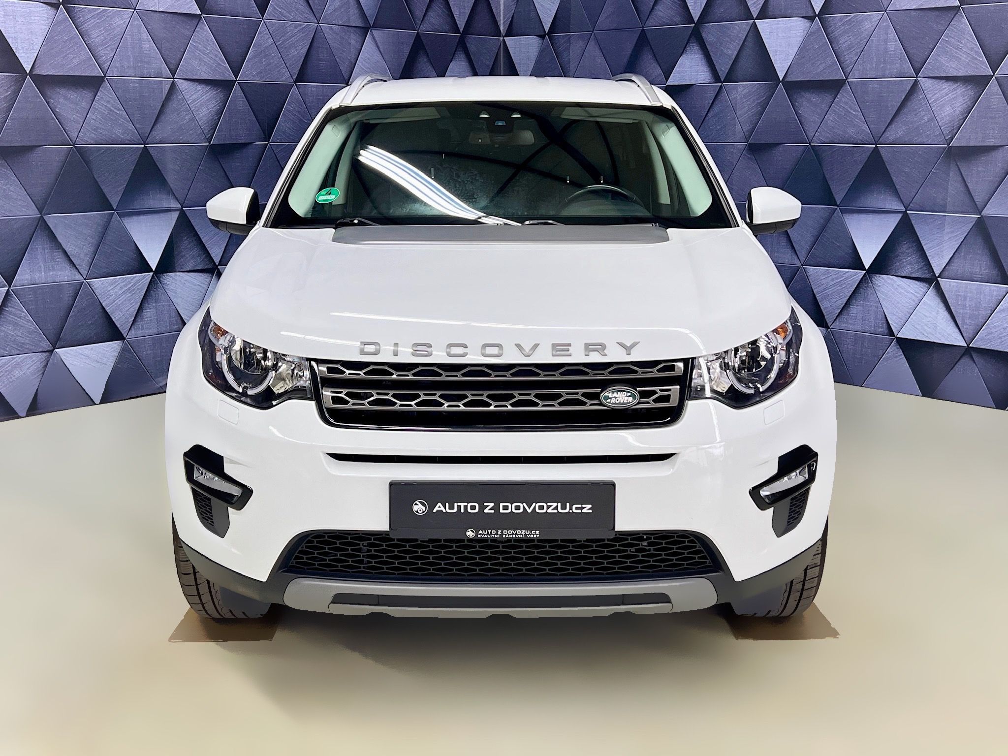 Land Rover Discovery, TD4 180k 4WD, KAMERA, NAVI, 7S - fotka 3