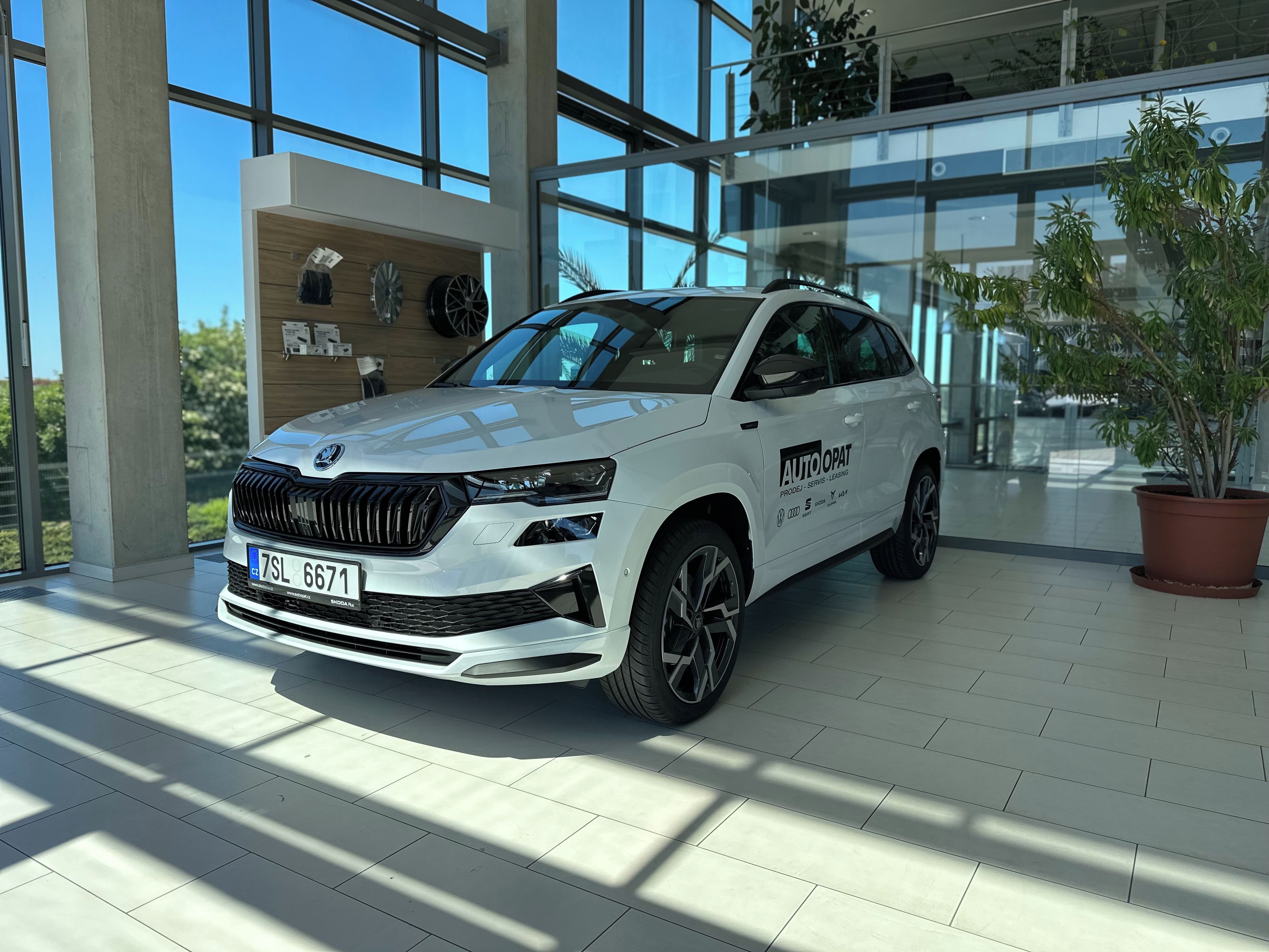 Škoda Karoq, Sportline 2,0 TDI 110 kW 4x4 - fotka 3