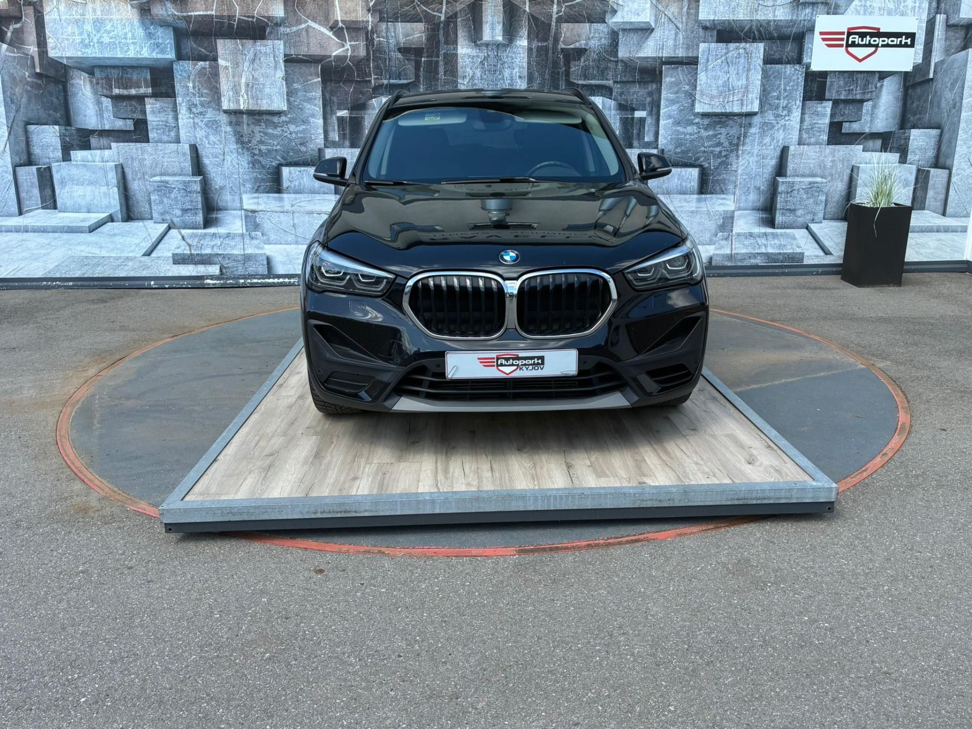 BMW X1, 25i, 170KW, 4x4 - fotka 2
