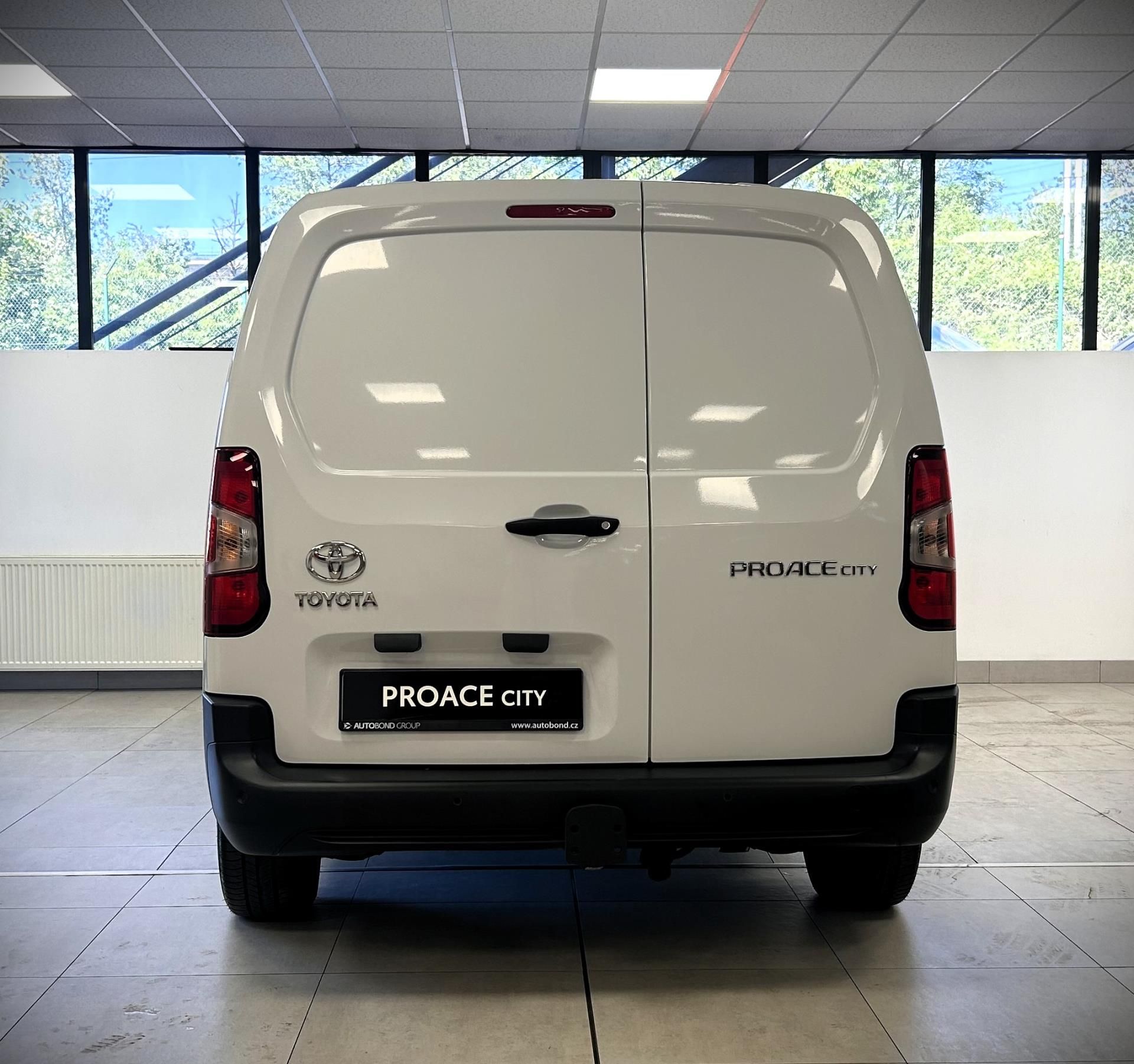 Toyota Proace City, 1.5D, 6MT, Active Multimedia - fotka 4