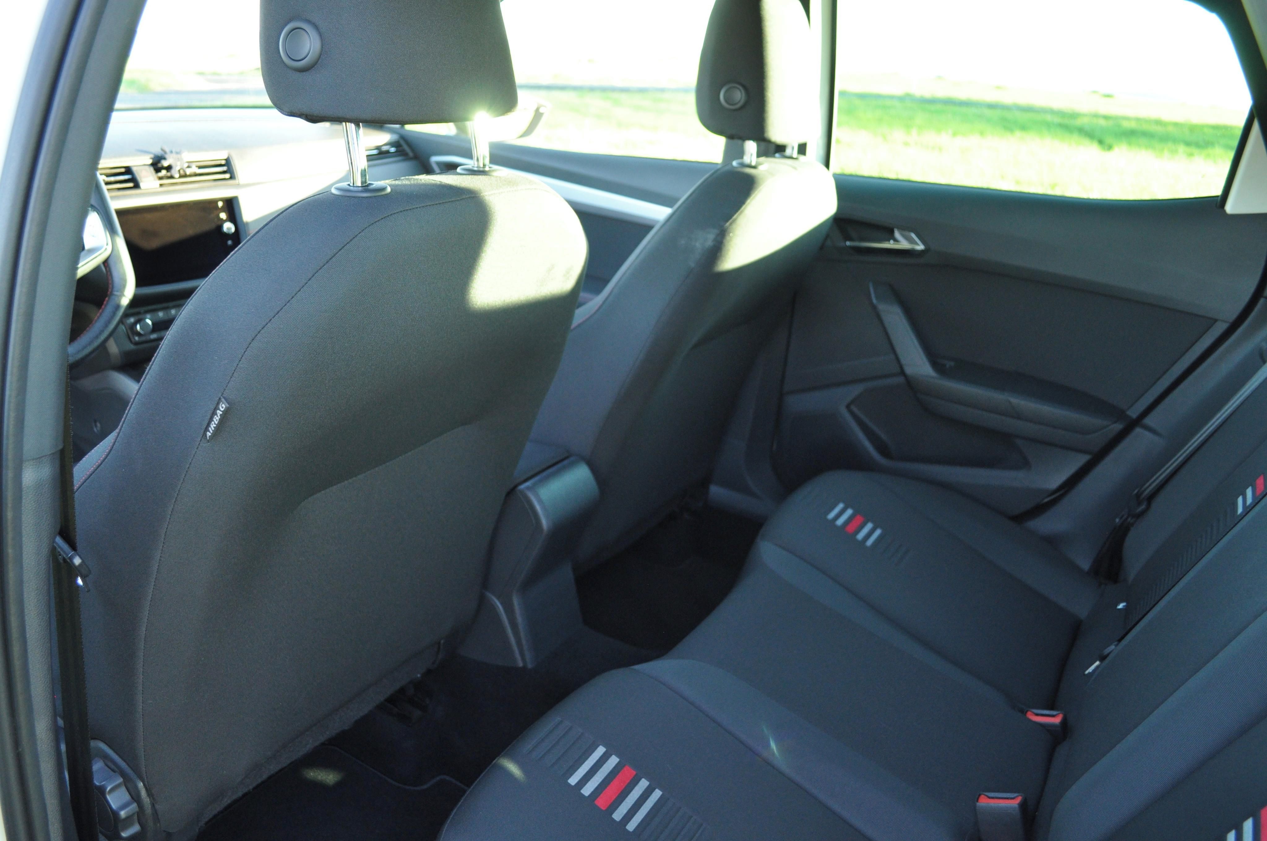 Seat Arona, FR 1.5 TSI, 110 kW - fotka 6