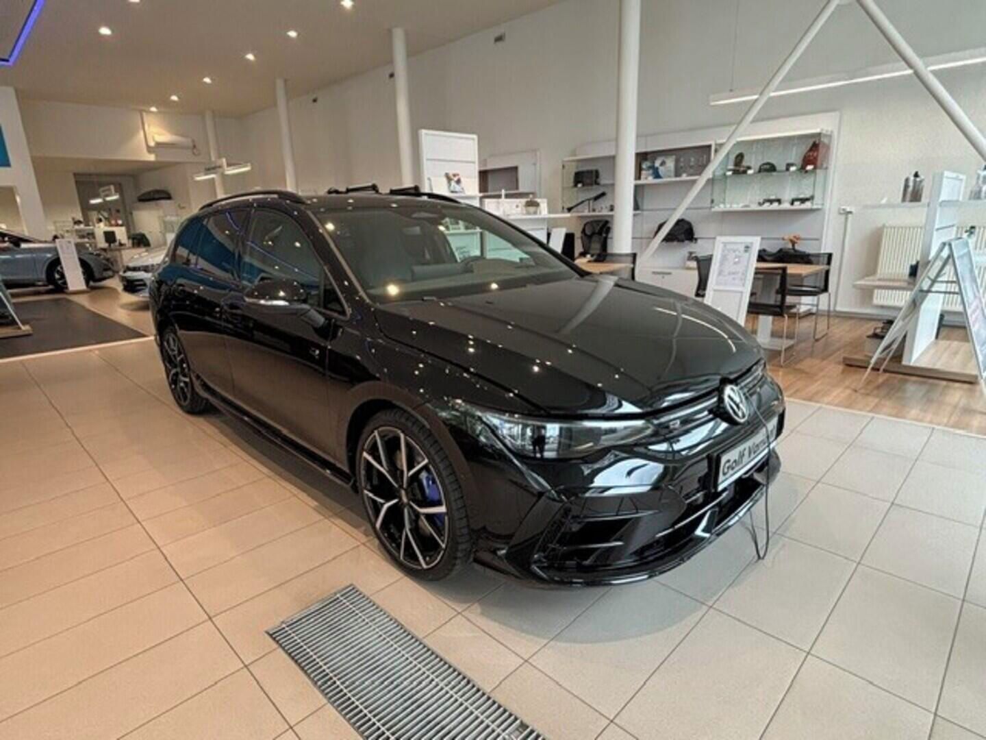 Volkswagen Golf Variant, R 2,0 TSI 245 kW 4M 7DSG 2,0 2 - fotka 2
