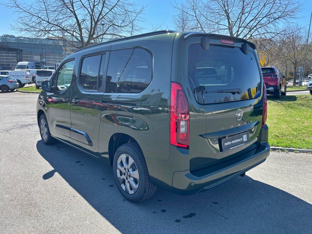 Opel Combo, 1.5 CDTi 131K Elegance+ L2 AT8 - fotka 4