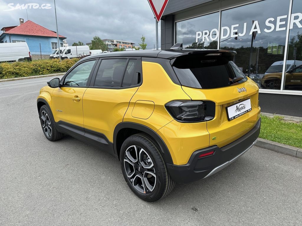 Jeep Avenger, Electric Summit 156k 54 kWh - fotka 2