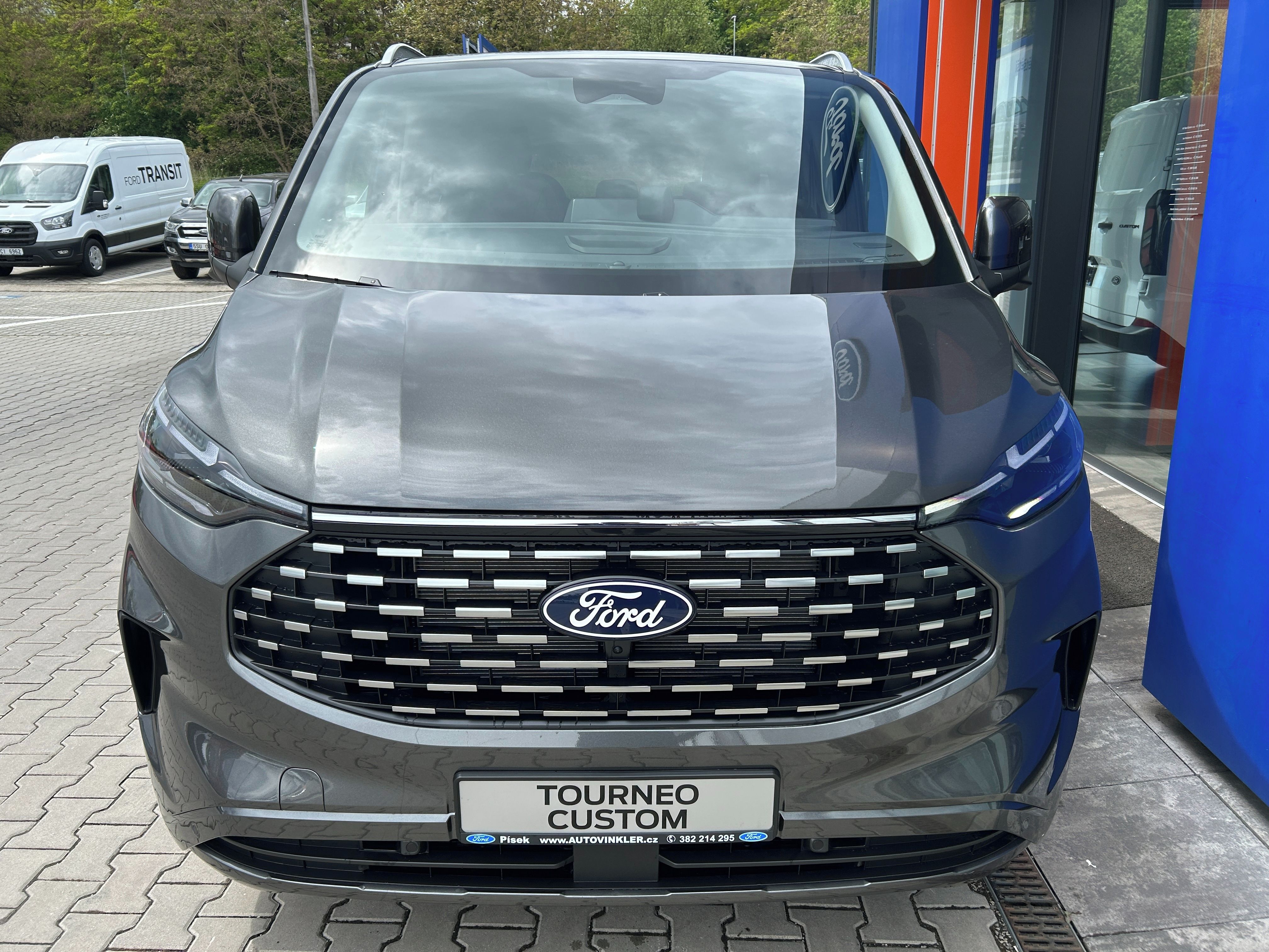 Ford Tourneo Custom, Titanium X L2 2.0EcoBlue 125kW - fotka 2