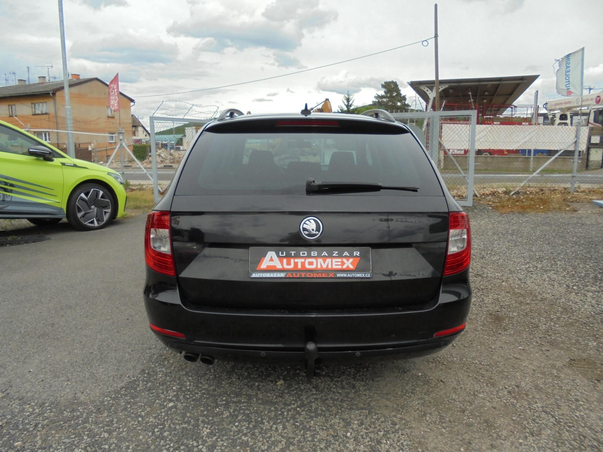 Škoda Superb, 2.0 TDI-DSG-NAVIGACE-PANORAMA - fotka 6