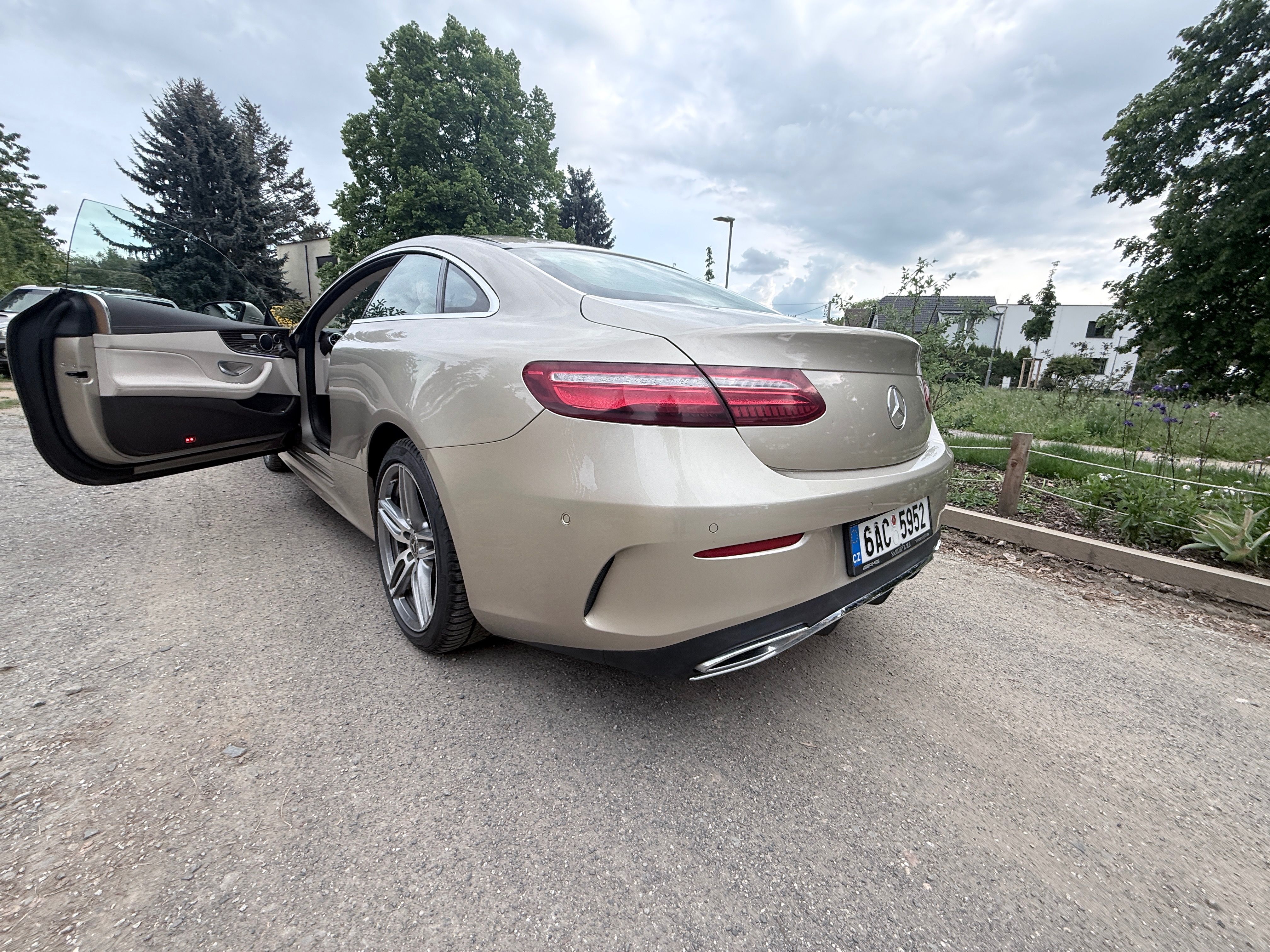 Mercedes-Benz Třídy E, Top výbava,AMG paket,Airmatic - fotka 5