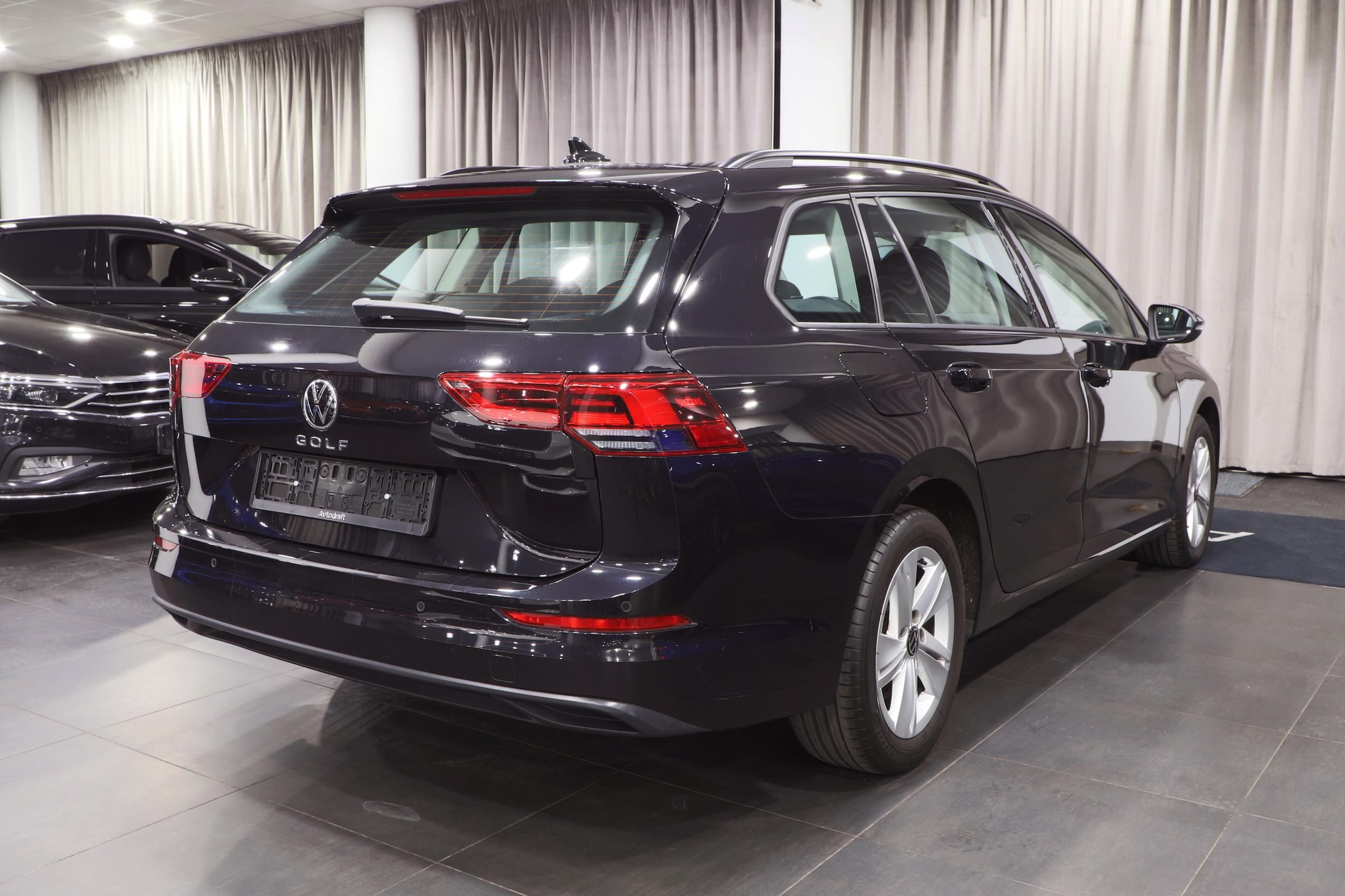 Volkswagen Golf Variant, 2.0 TDI 110kW DSG / ALU 16'' - fotka 3
