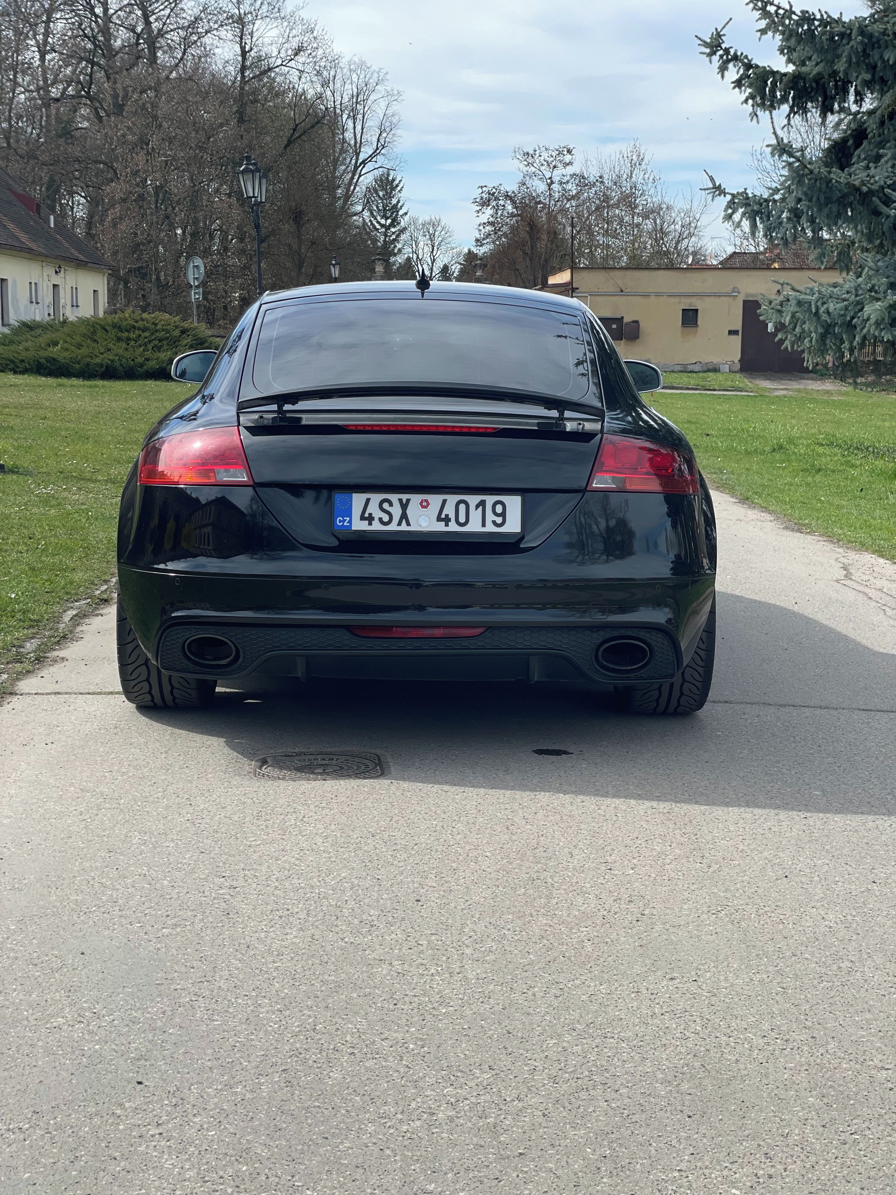 Audi TT, RS najeto 11tis NEW motor+kov - fotka 4
