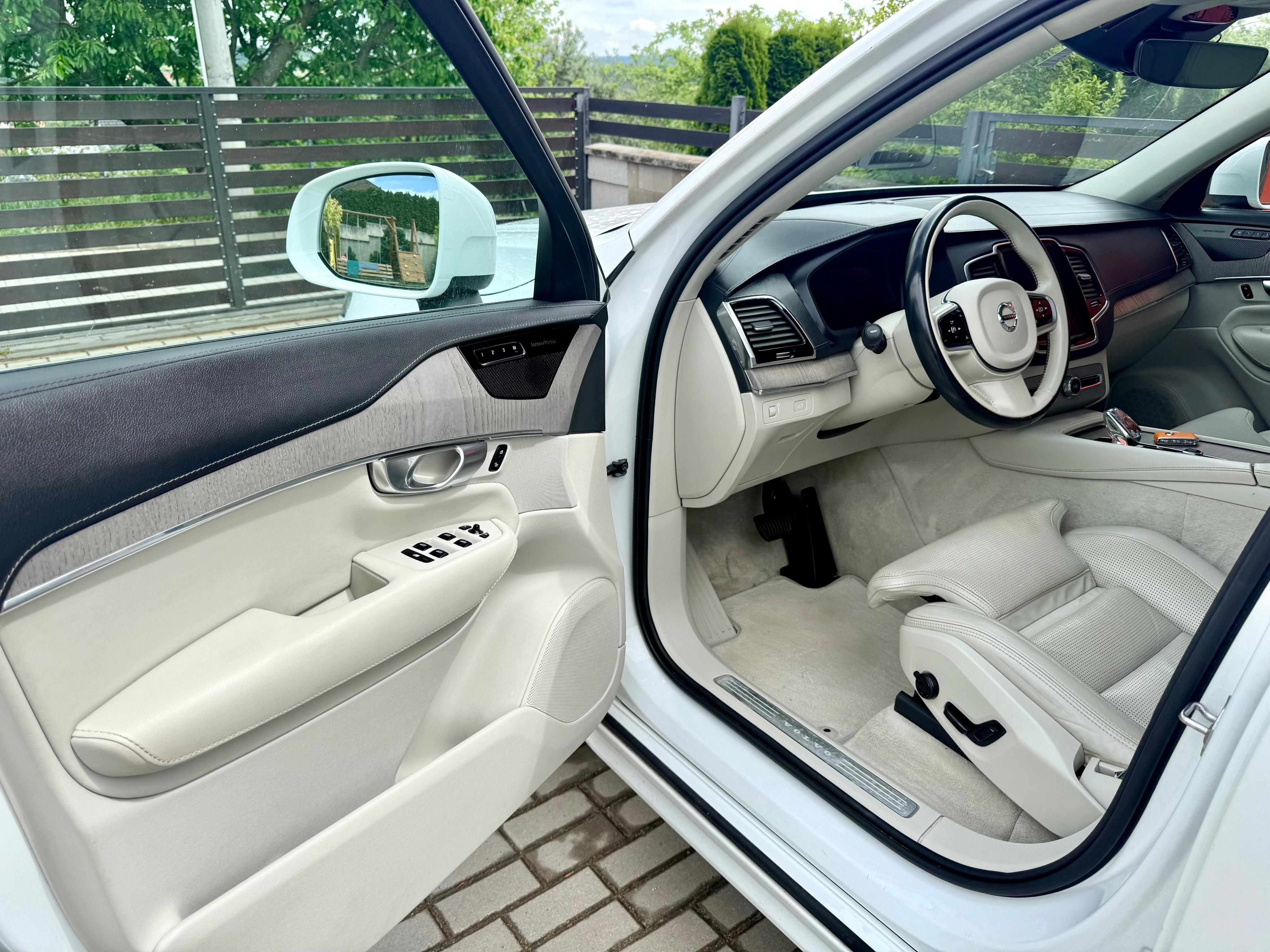 Volvo XC90, INSCRIPTION / 7 MÍST / 360 - fotka 5