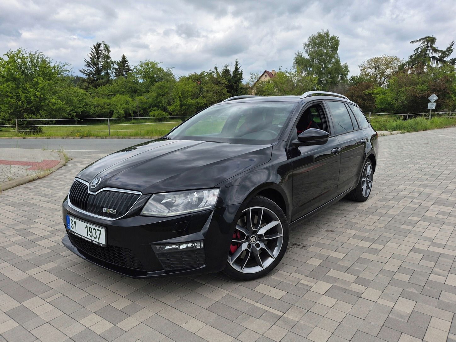 Škoda Octavia, RS,2.0 TDi135kw,DSG,závěs,serv