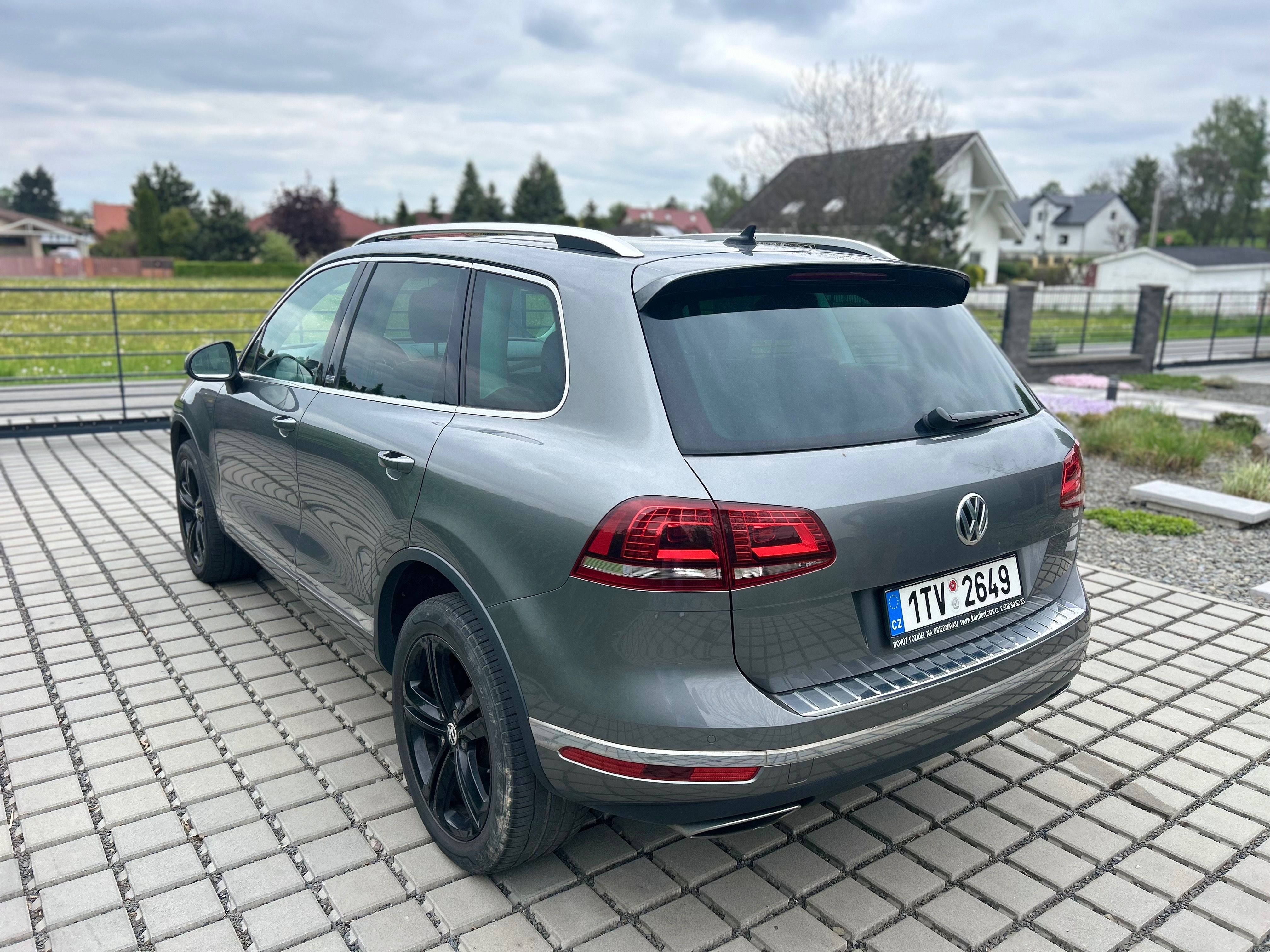 Volkswagen Touareg, 3.0 TDI odp. DPH - fotka 6