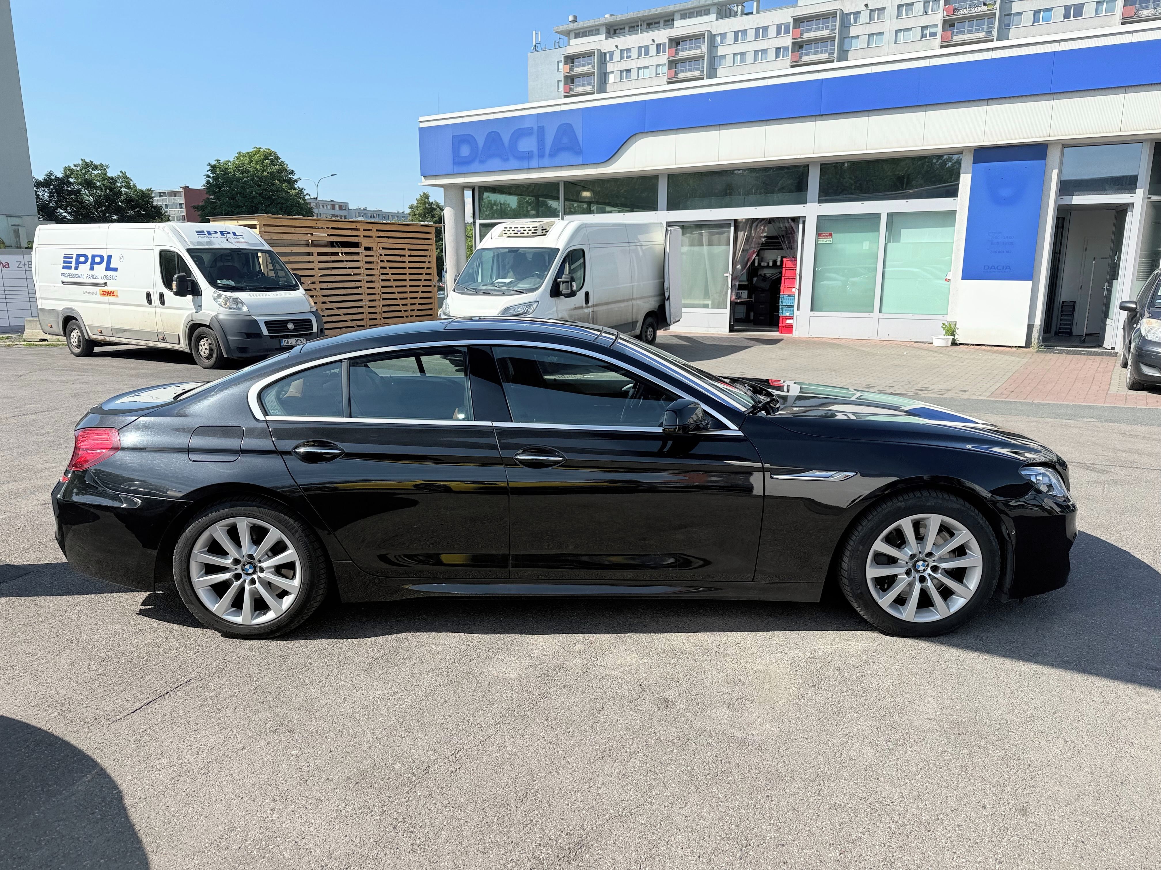 BMW Řada 6, 650i xDrive CZ - fotka 5