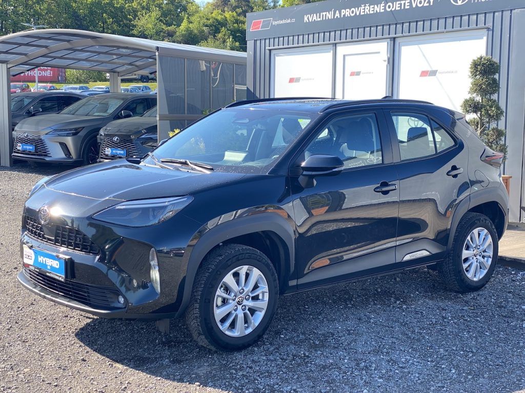 Toyota Yaris Cross, 1.5HEV, ČR-1m, Comfort, DPH - fotka 3