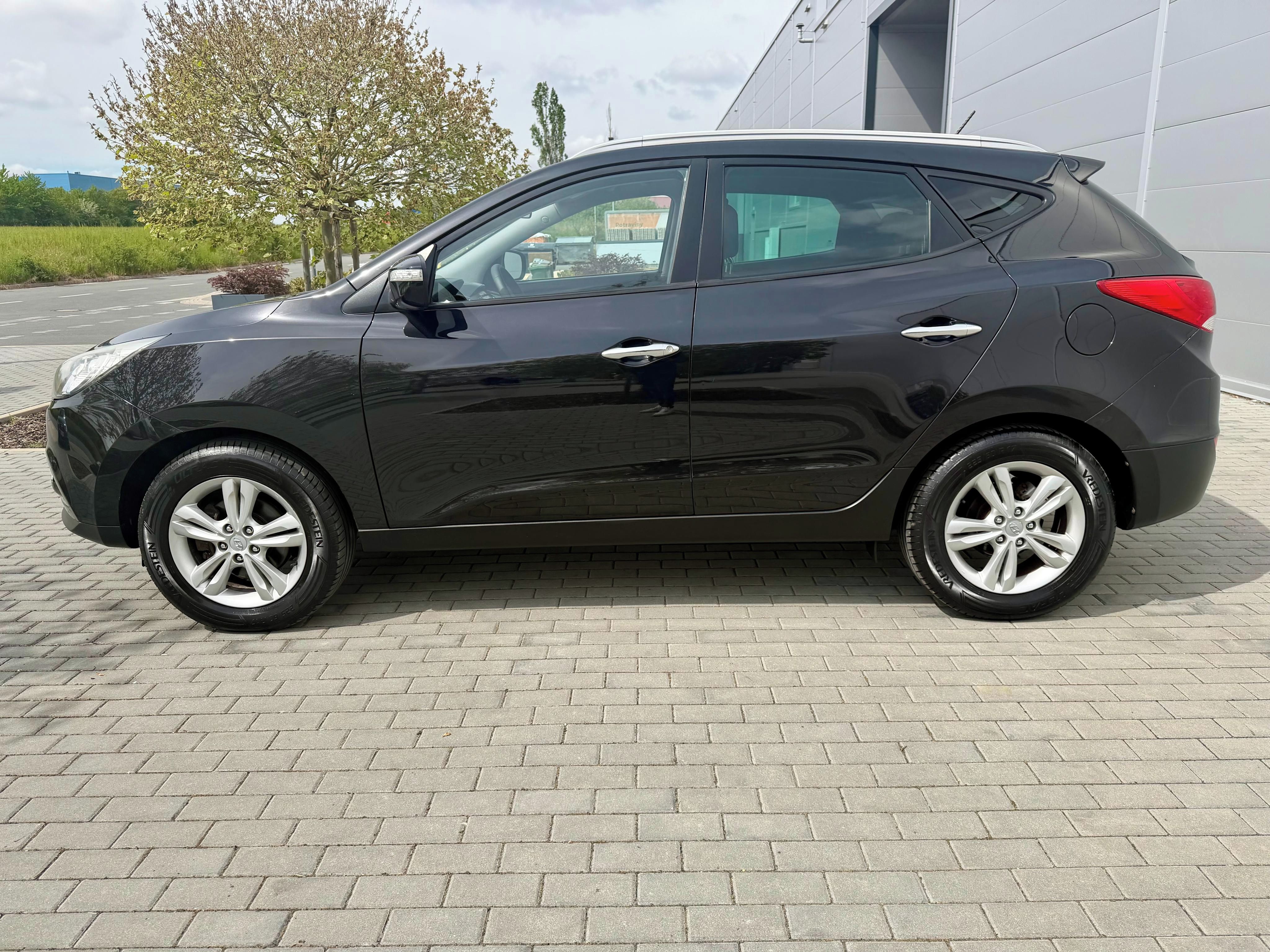 Hyundai ix35, 2.0i Style 2WD - fotka 5