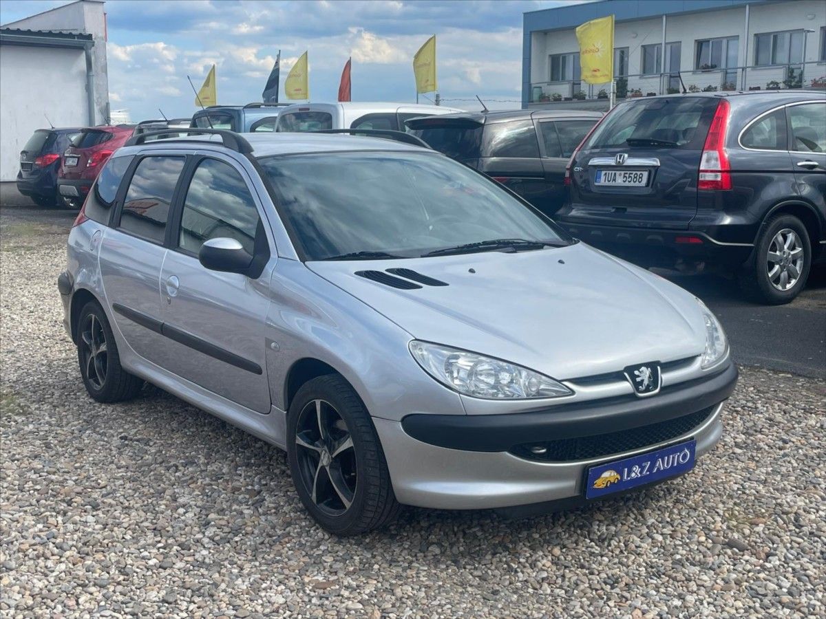 Peugeot 206, 1,4 i - fotka 3