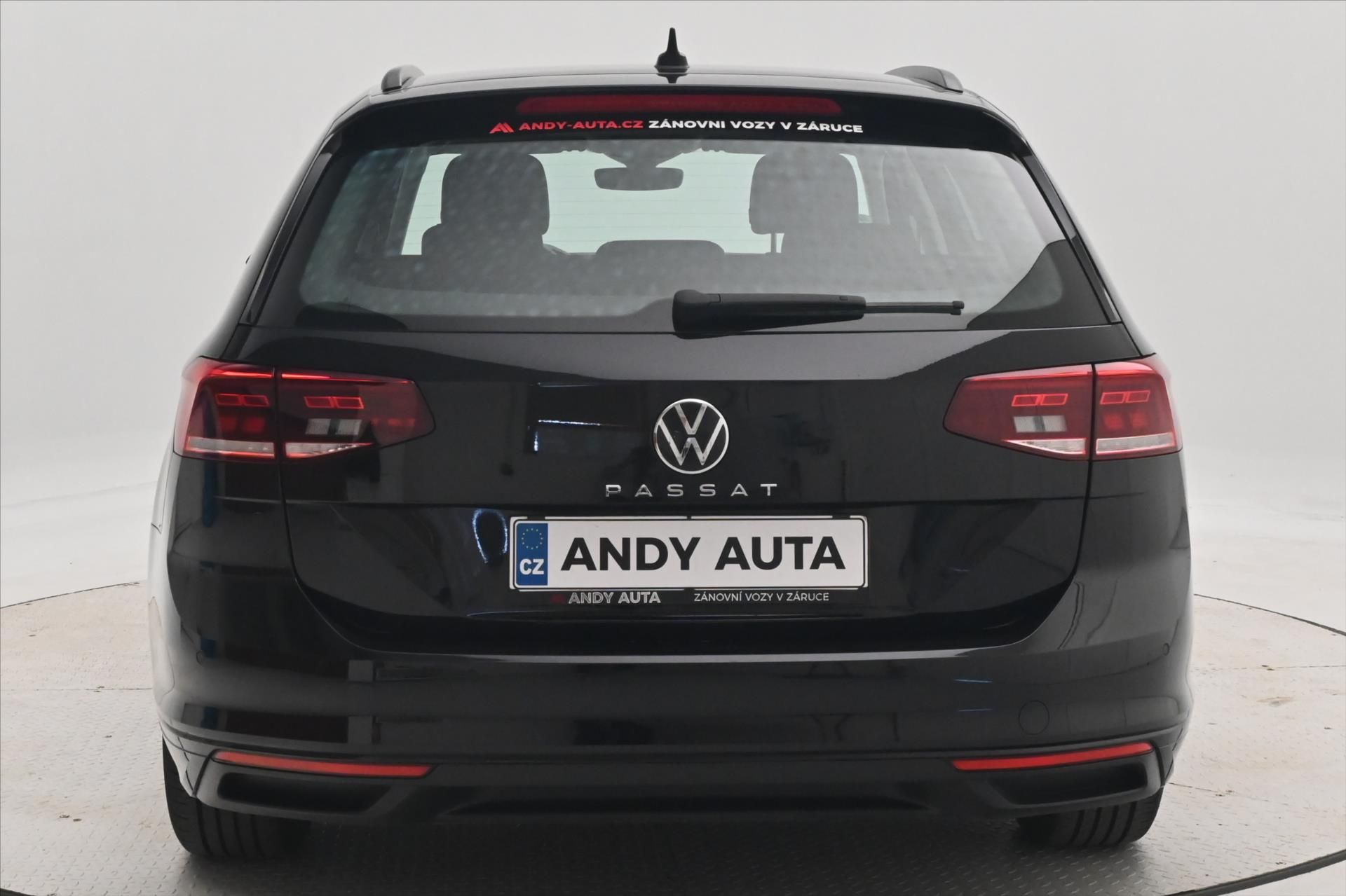 Volkswagen Passat, 2,0 TDI 110 kW DSG Business VŮ - fotka 6