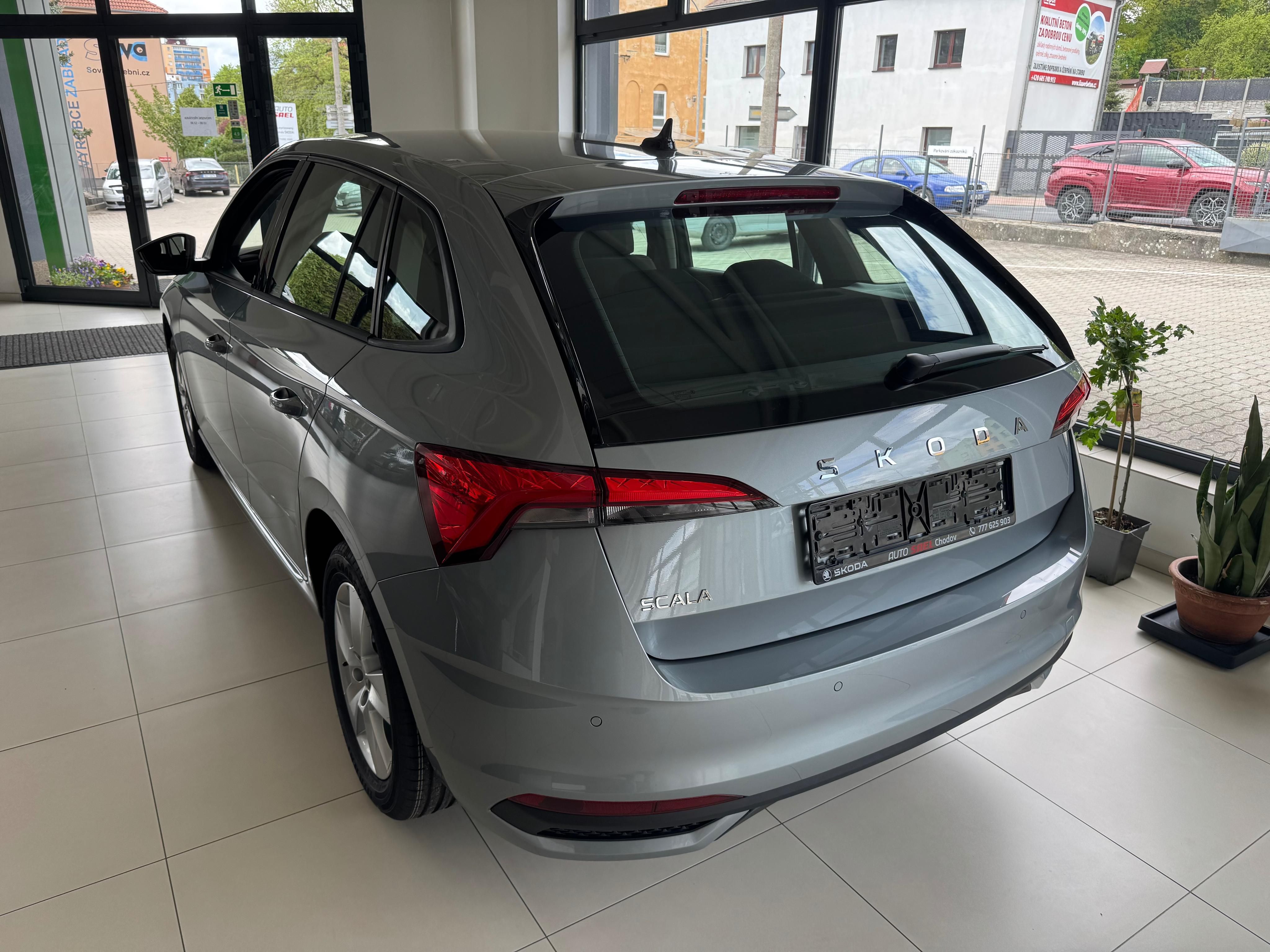 Škoda Scala, 130 let, 1.0 TSI, 85 kw - fotka 5