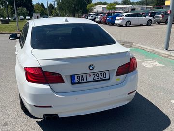 BMW 523i