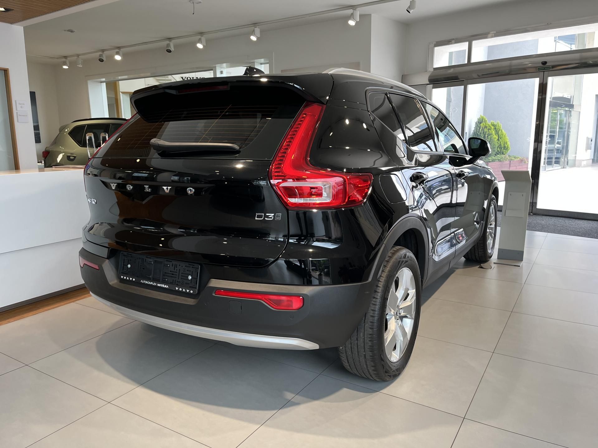Volvo XC40, D3 AWD MOMENTUM - fotka 5