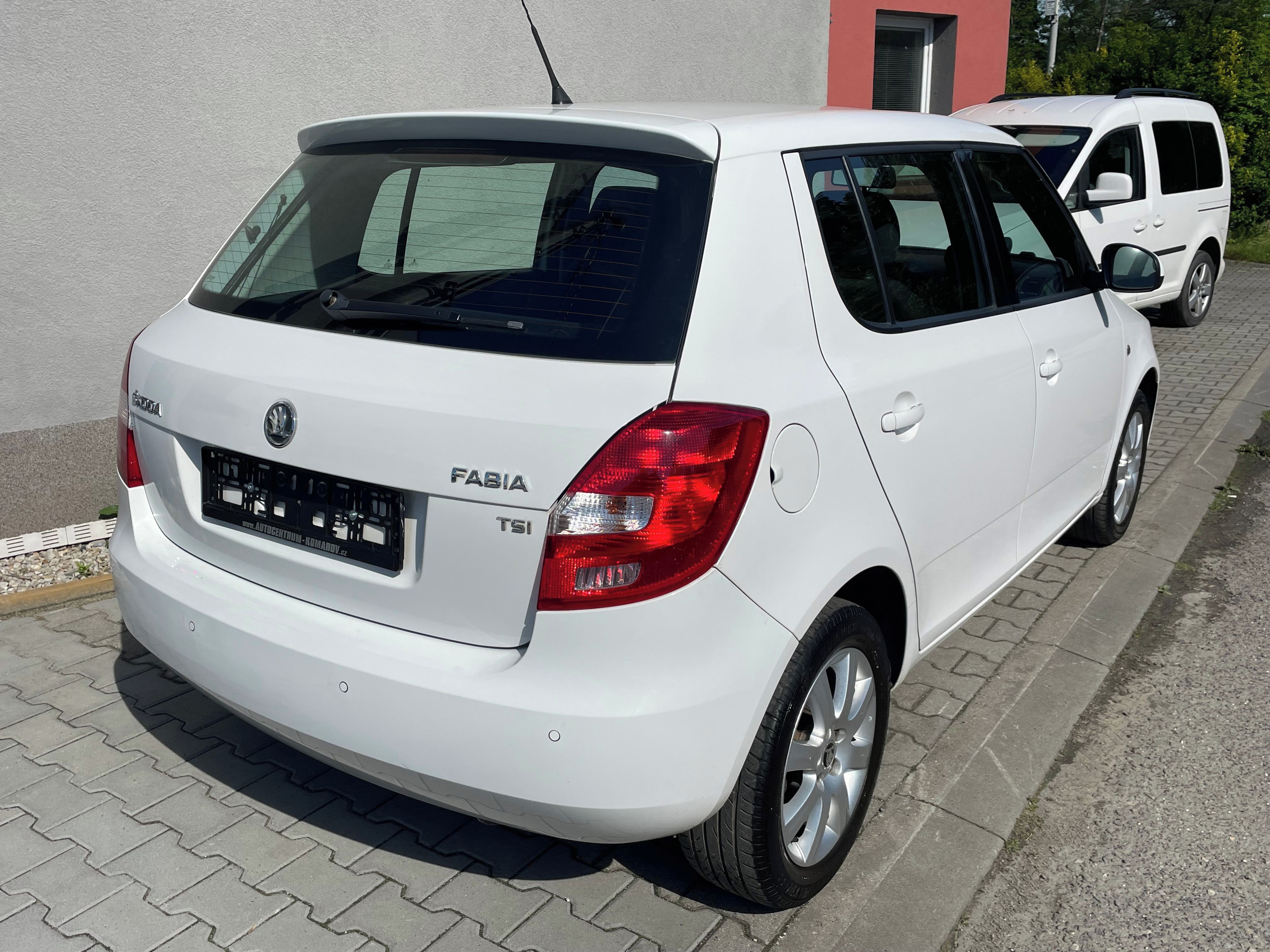 Škoda Fabia, 1.2 TSI 63kW Elegance Webasto - fotka 5