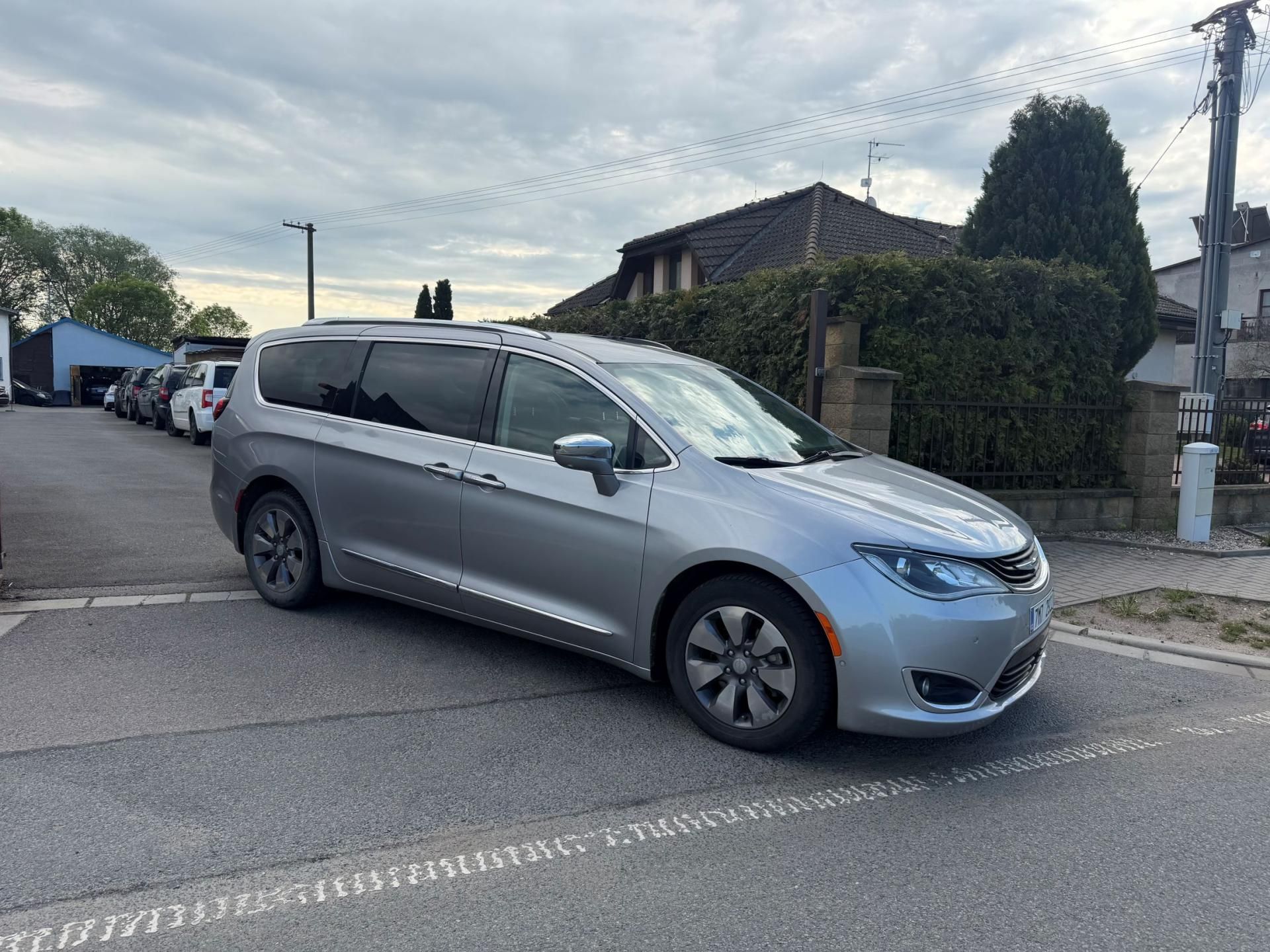 Chrysler Pacifica, 3,6 Hybrid Limited 2019