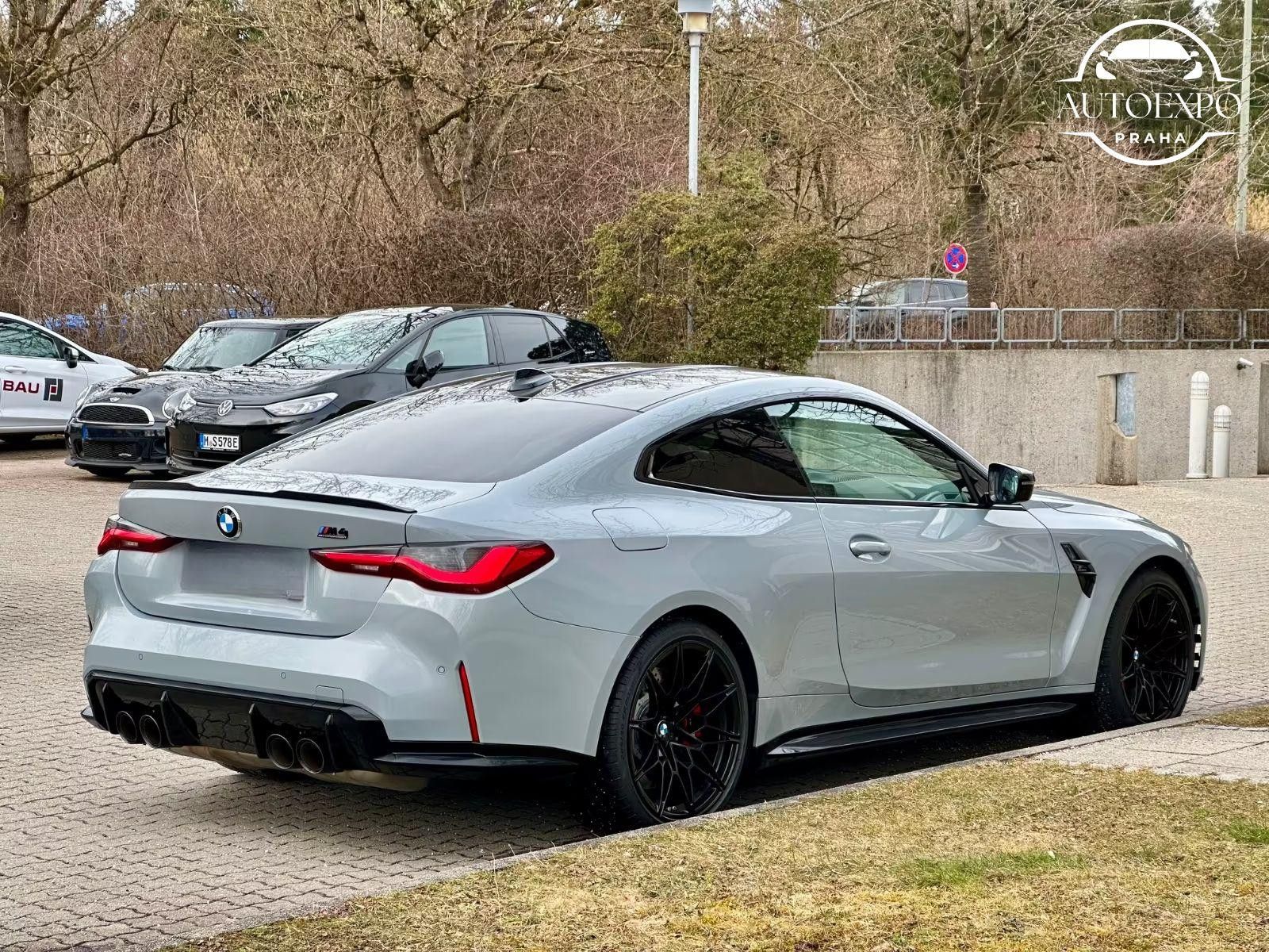 BMW M4, Coupe xDrive Competition- - fotka 5