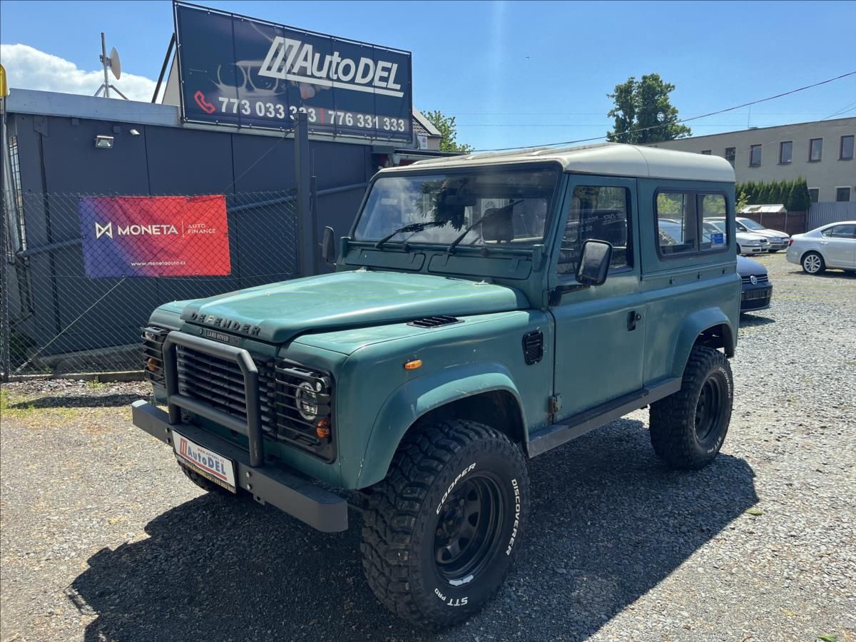 Land Rover Defender, 2,5 d 83kW  LR 90 7 míst - fotka 2