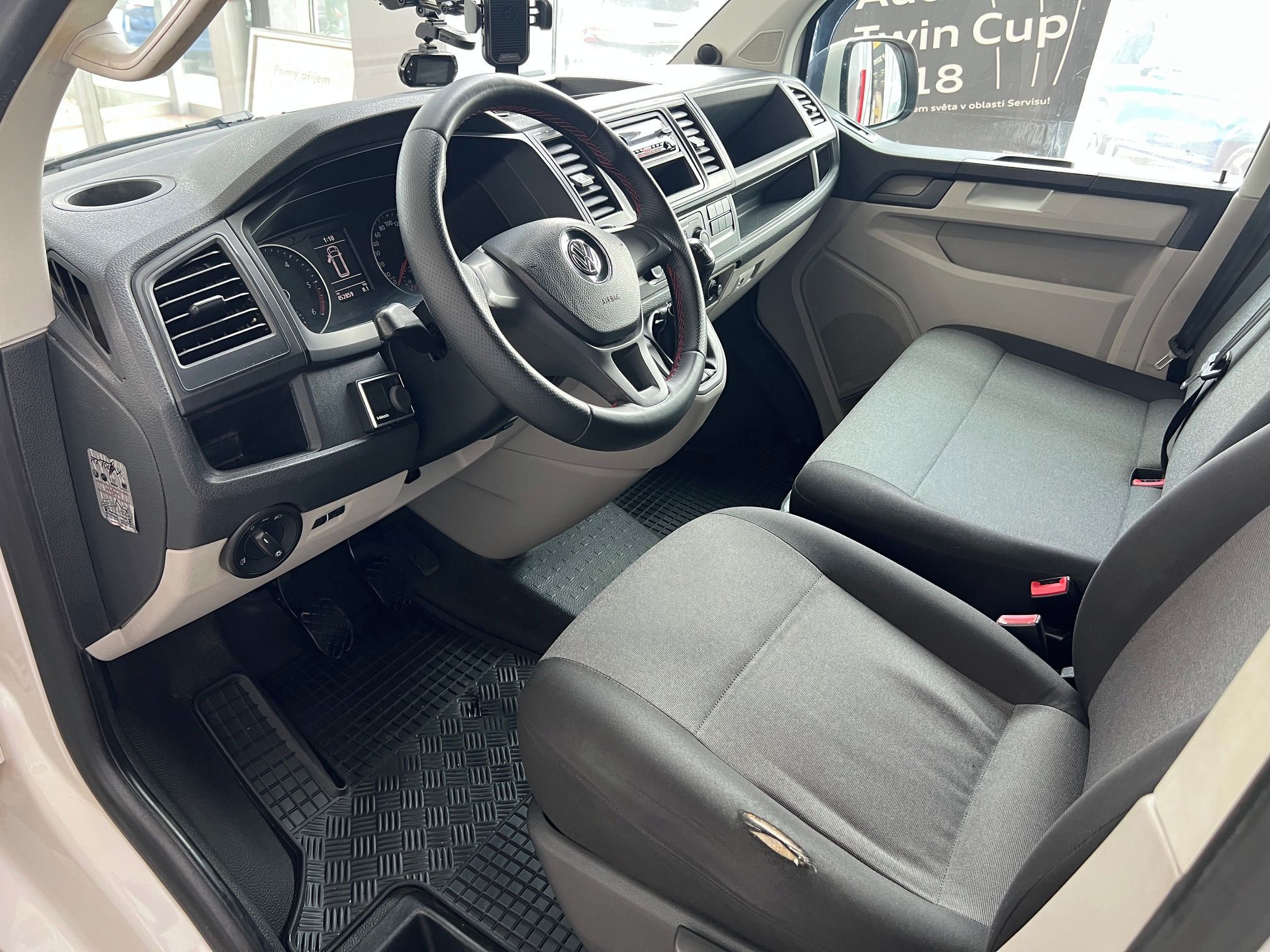 Volkswagen Transporter, 2,0TDI 75kW - fotka 5
