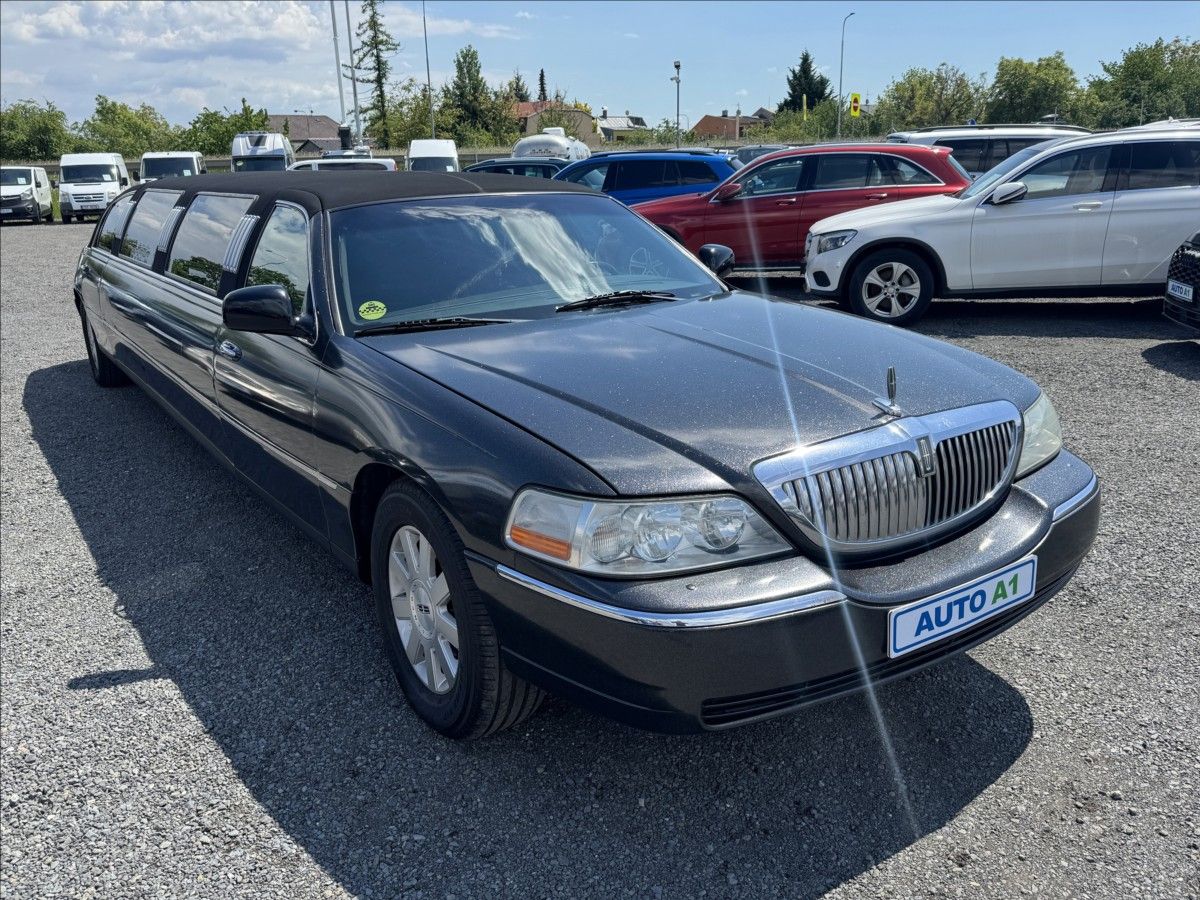 Lincoln Town Car, 4,6 V8 TIFFANY DPH KŮŽE KAMERA - fotka 3