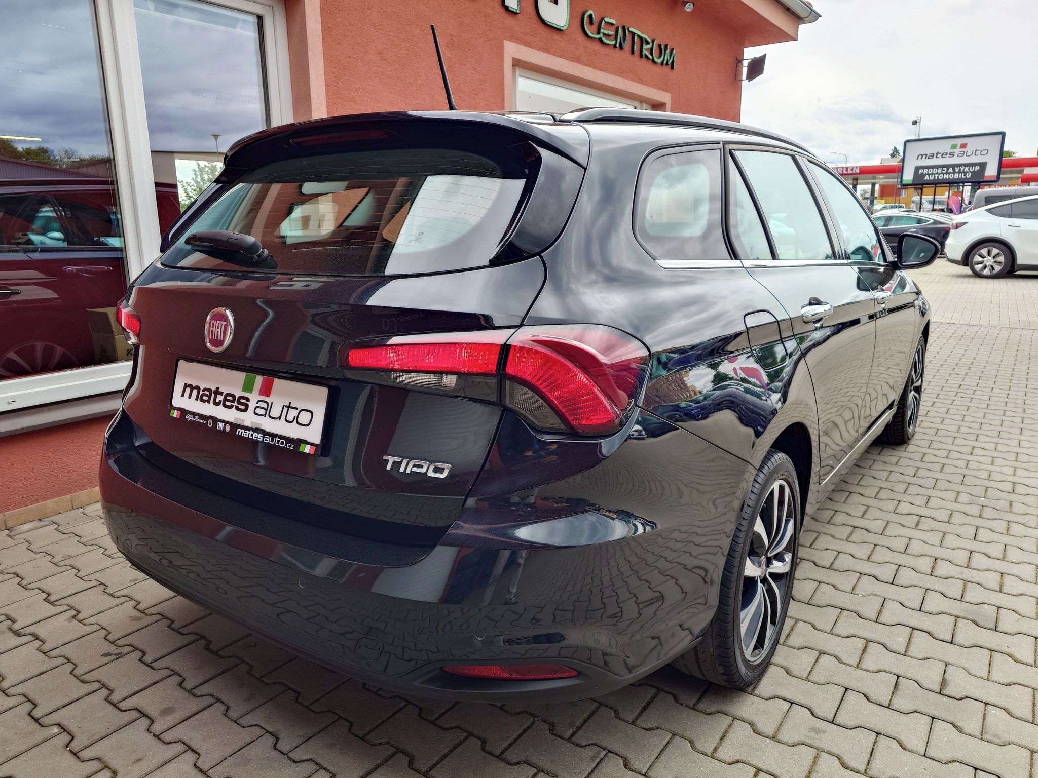Fiat Tipo, 1.6 JTDM Lounge 88 kW - fotka 6
