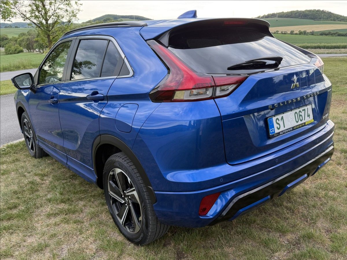Mitsubishi Eclipse, 2,4 Cross Plus Select Hybrid - fotka 4