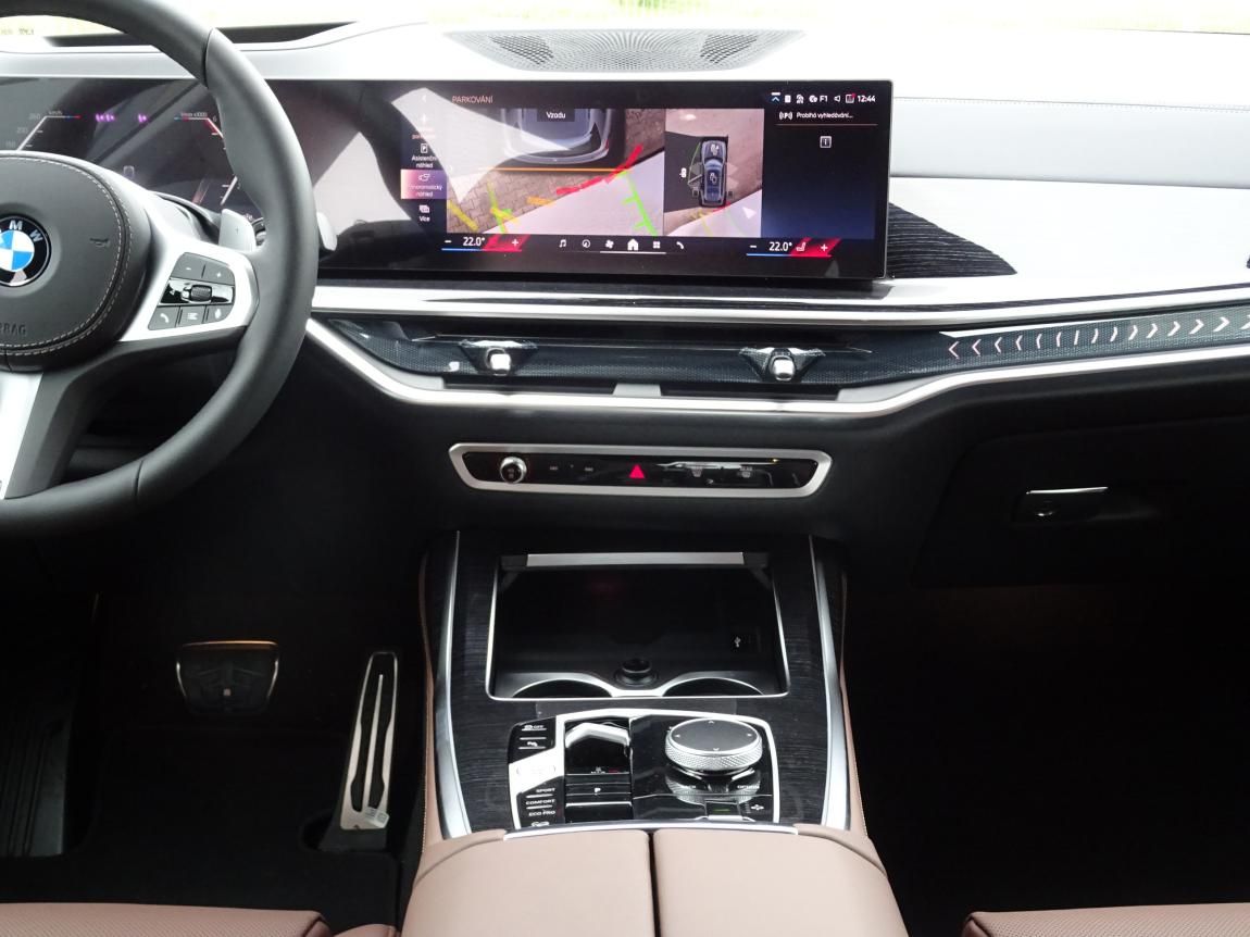 BMW X7, xDrive40d - fotka 4