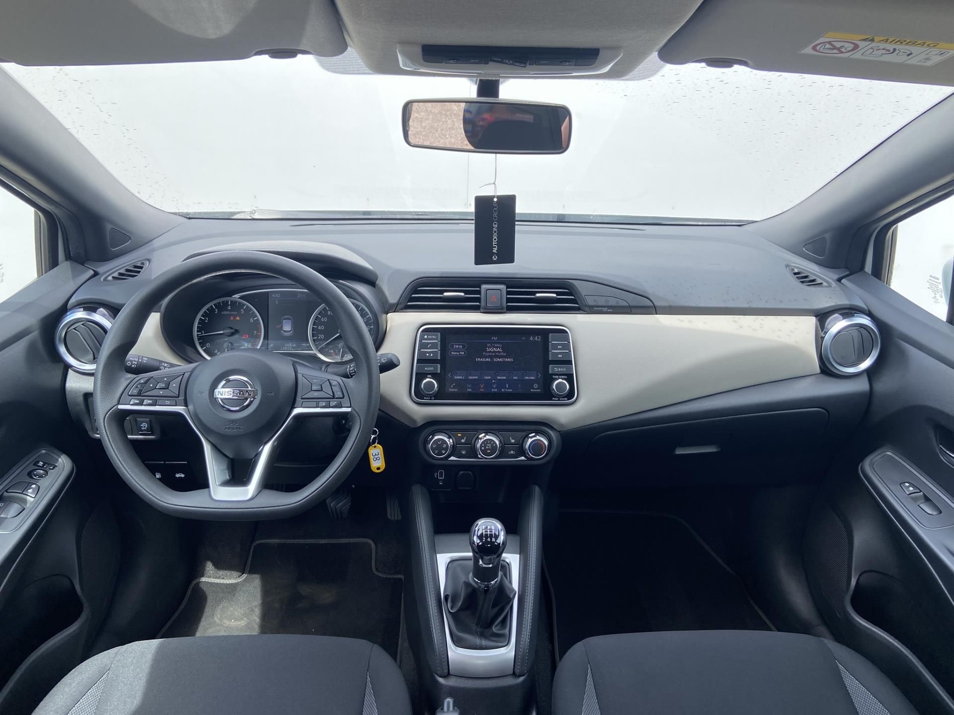 Nissan Micra, 1.0 IG-T 92k Acenta - fotka 5