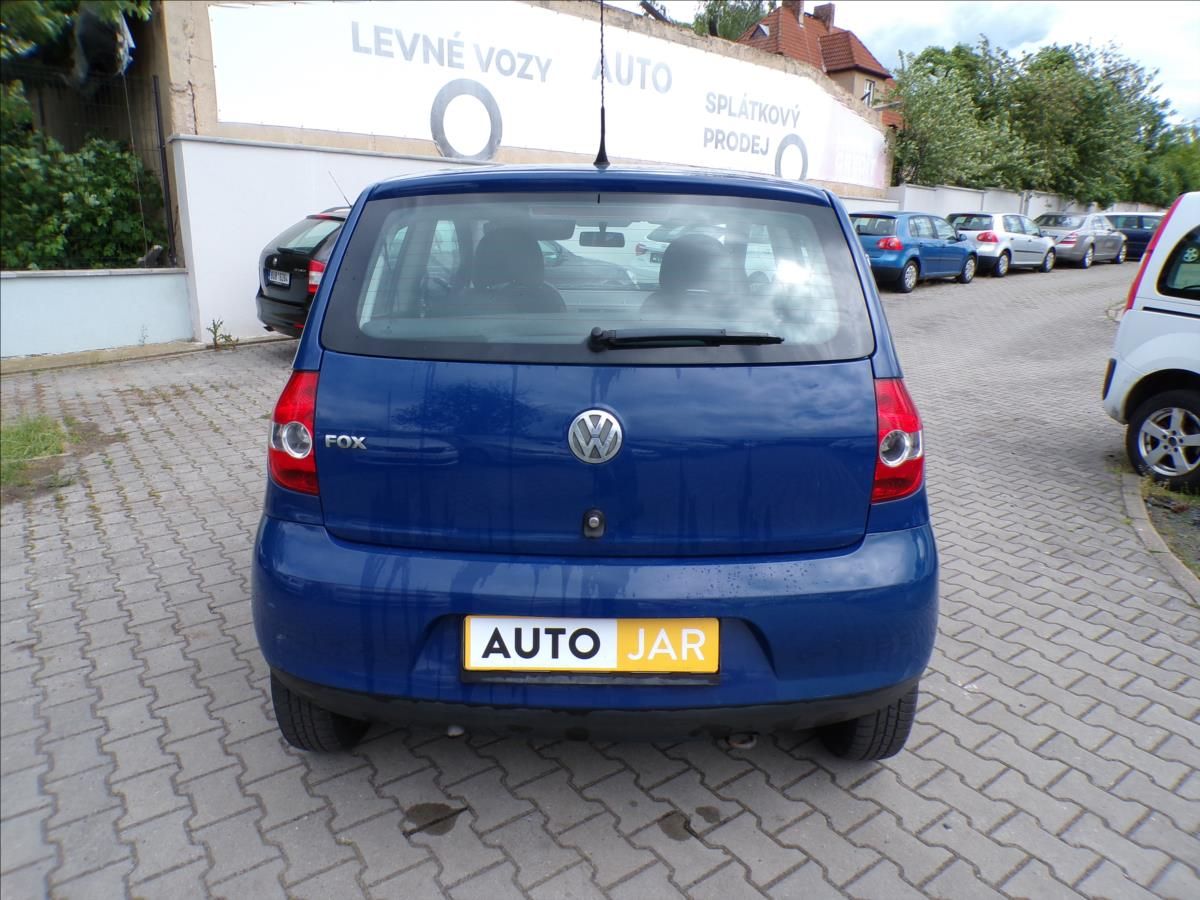 Volkswagen Fox, 1,2 i  KLIMA - fotka 6