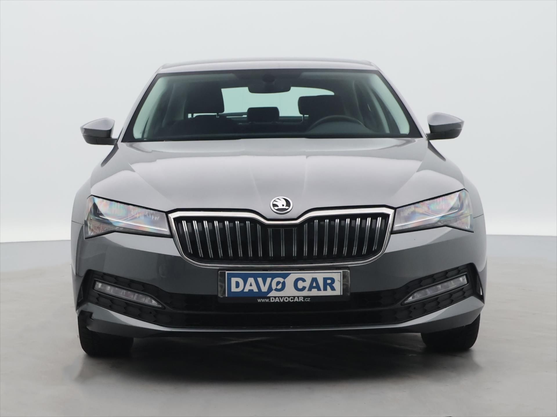 Škoda Superb, 2,0 TDI 110kW Ambition CZ DPH - fotka 2