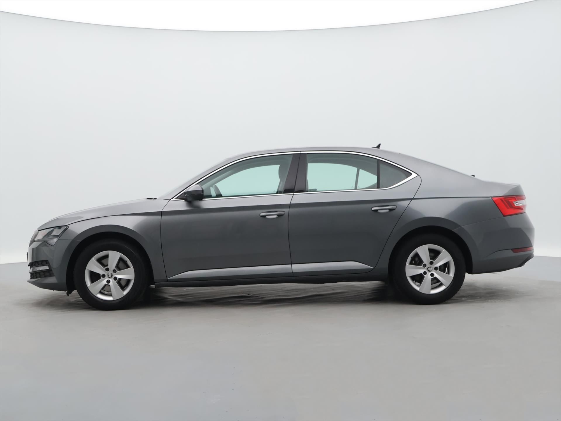 Škoda Superb, 2,0 TDI 110kW Ambition CZ DPH - fotka 4