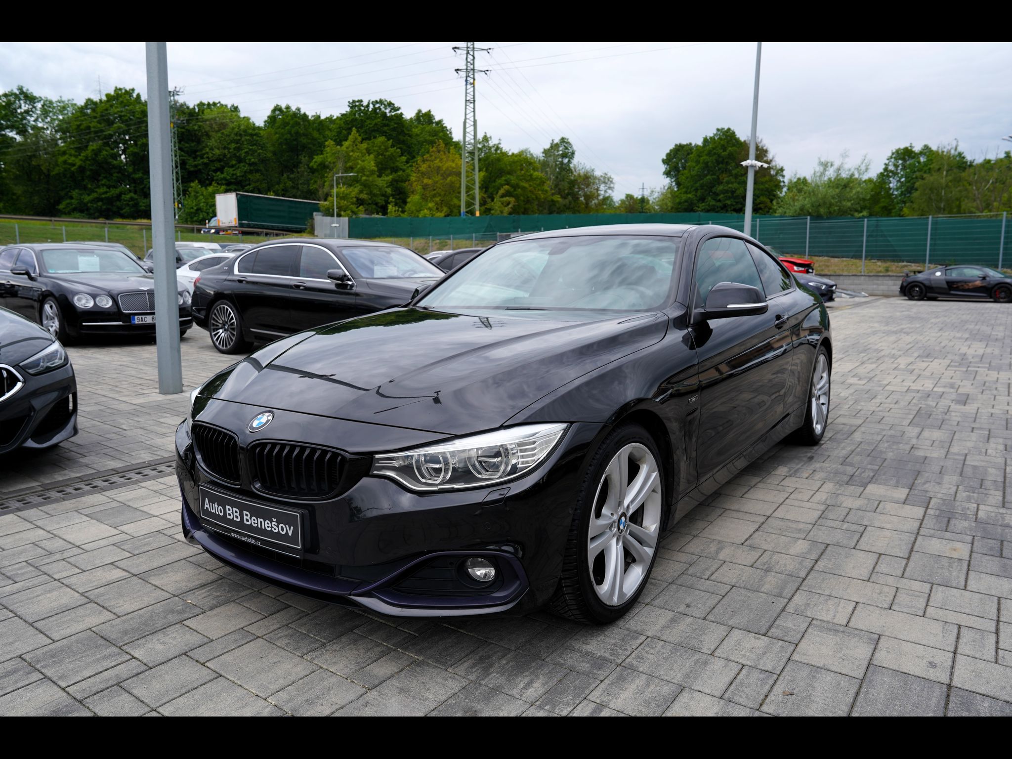 BMW Řada 4, 420d Coupé Sport Line/185PS/ČR - fotka 2