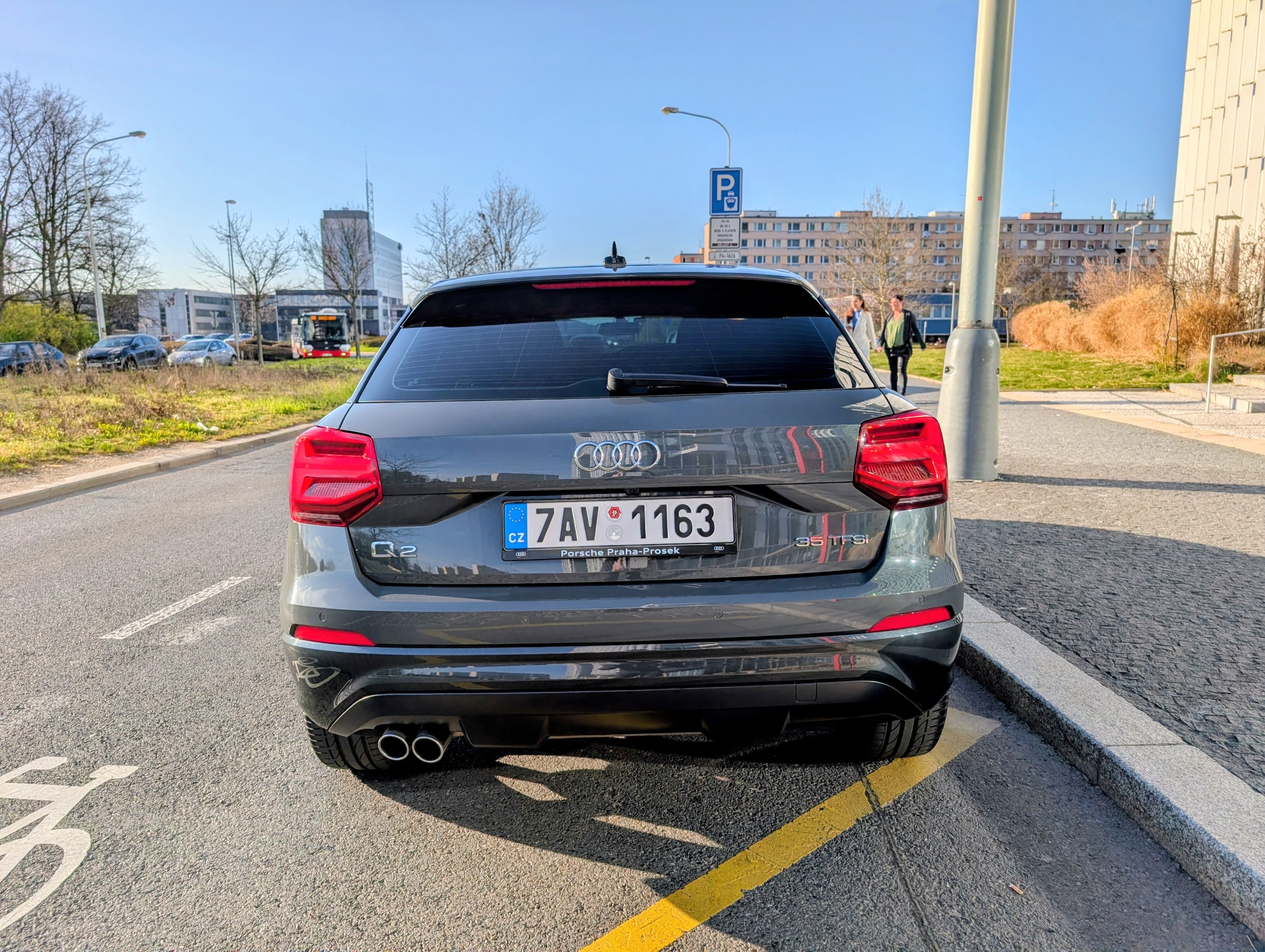Audi Q2, 35 TFSi, S-line, 110kW, DSG - fotka 6