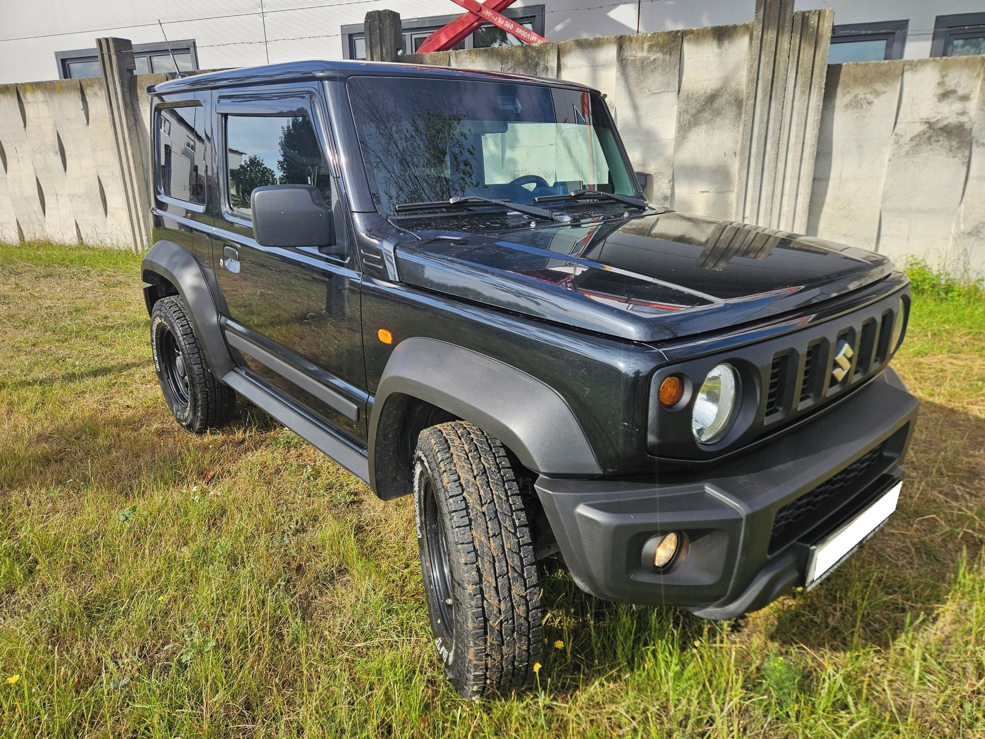 Suzuki Jimny, 1.5i 4x4, AUTOMAT, 4 místa,DPH
