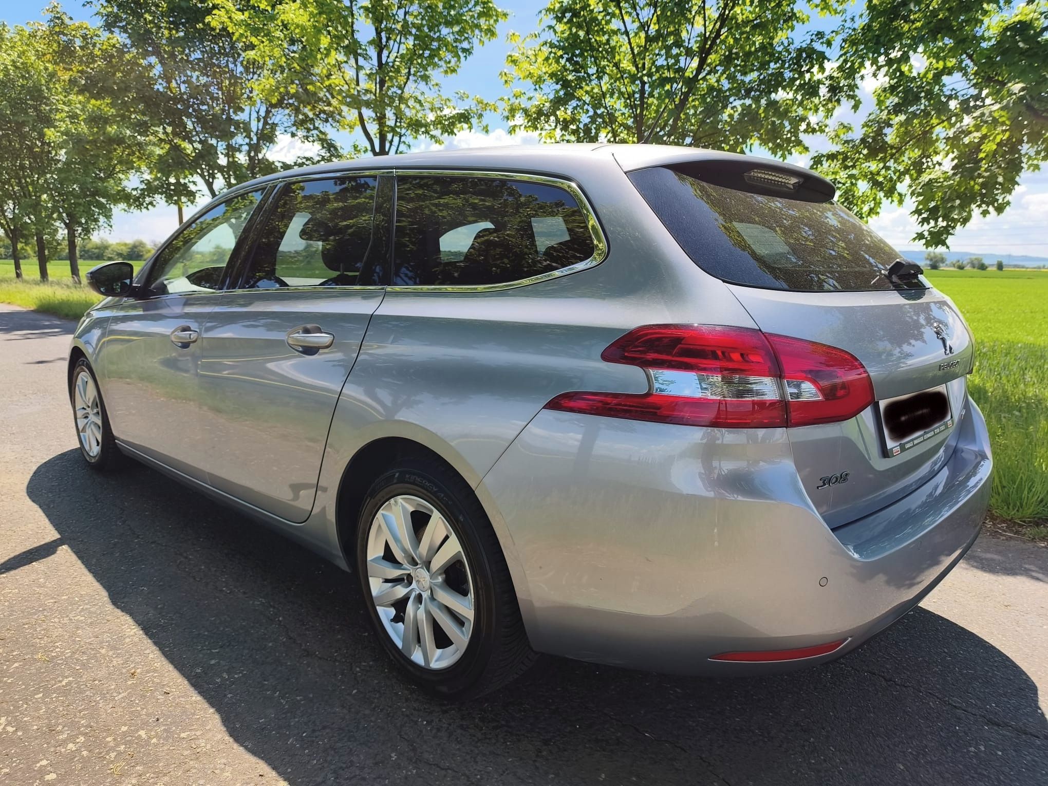 Peugeot 308, 1,6 HDi 88 kW - fotka 3