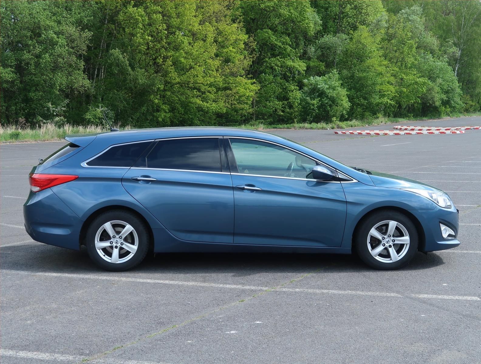 Hyundai i40, 1.7 CRDi, Serv.kniha, Navi - fotka 6