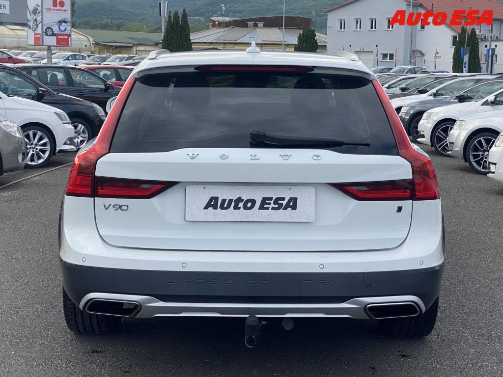 Volvo V90, 2.0 D4 - fotka 5