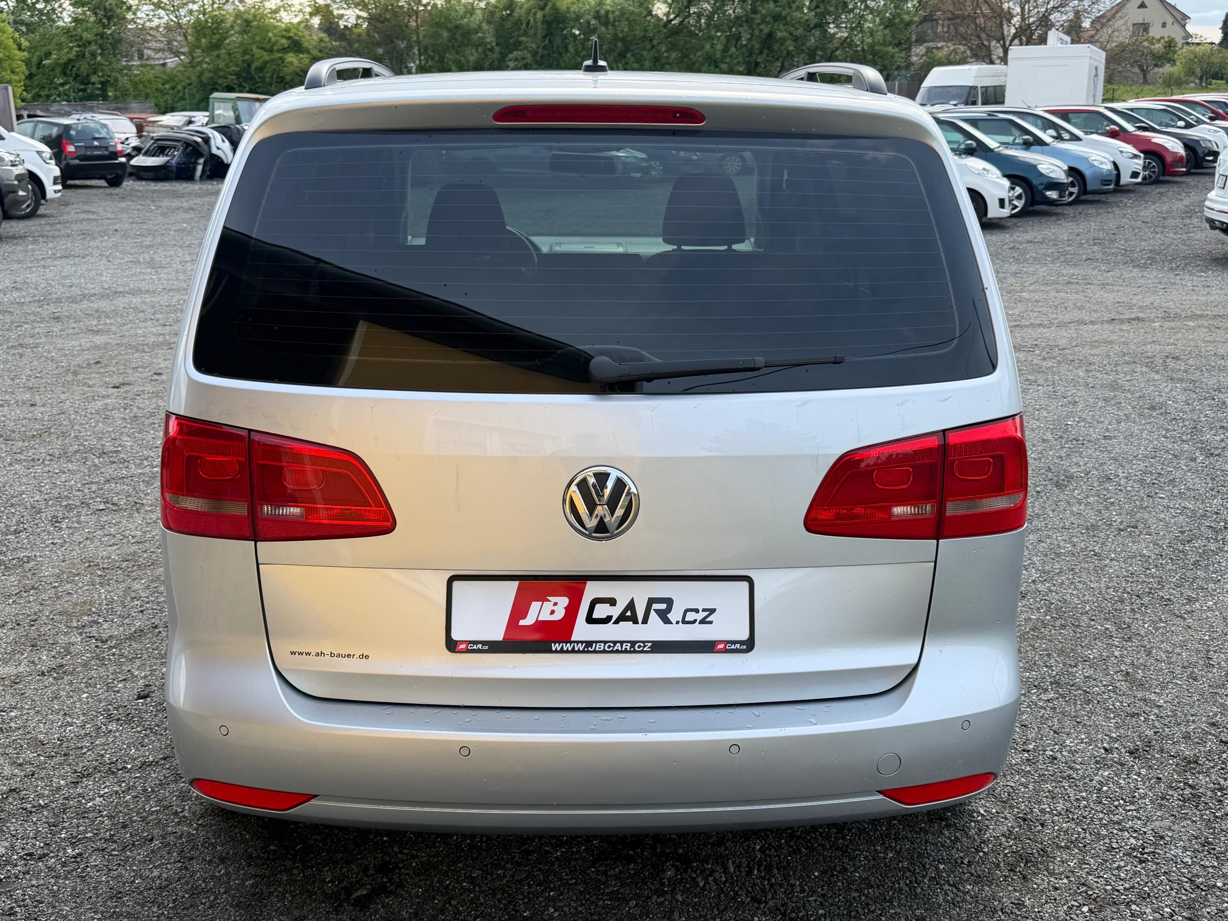 Volkswagen Touran, 1.6 TDI 77KW 7MÍST - fotka 3
